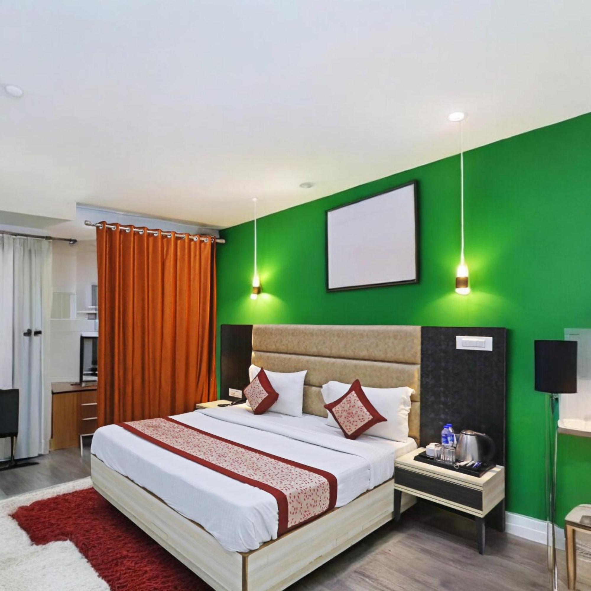 Hotel Hotel Almora Sky Near By Delhi International Airport With - Free Airport Pickup And Drop