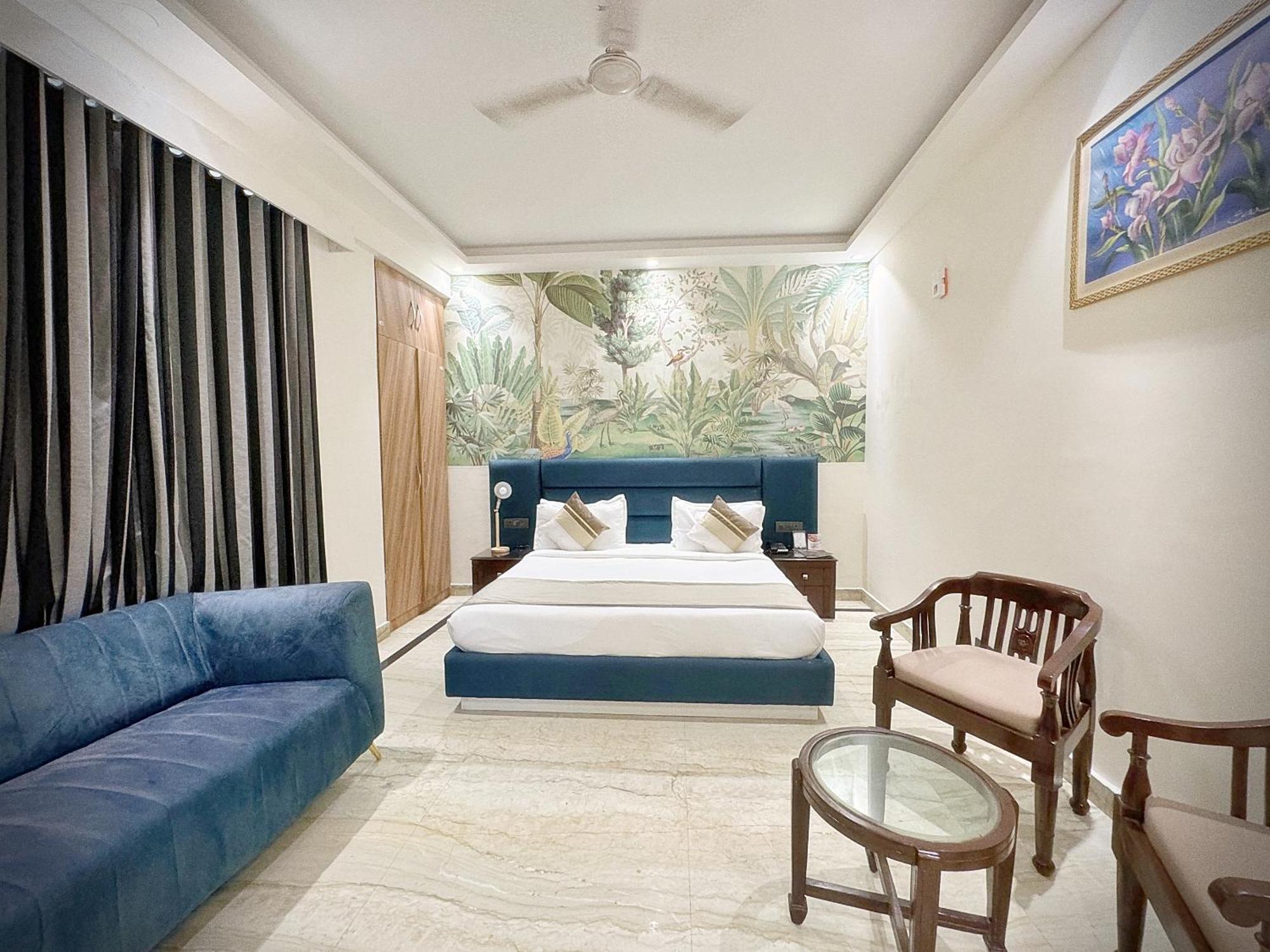 The Orion Express - East Of Kailash Hotel New Delhi