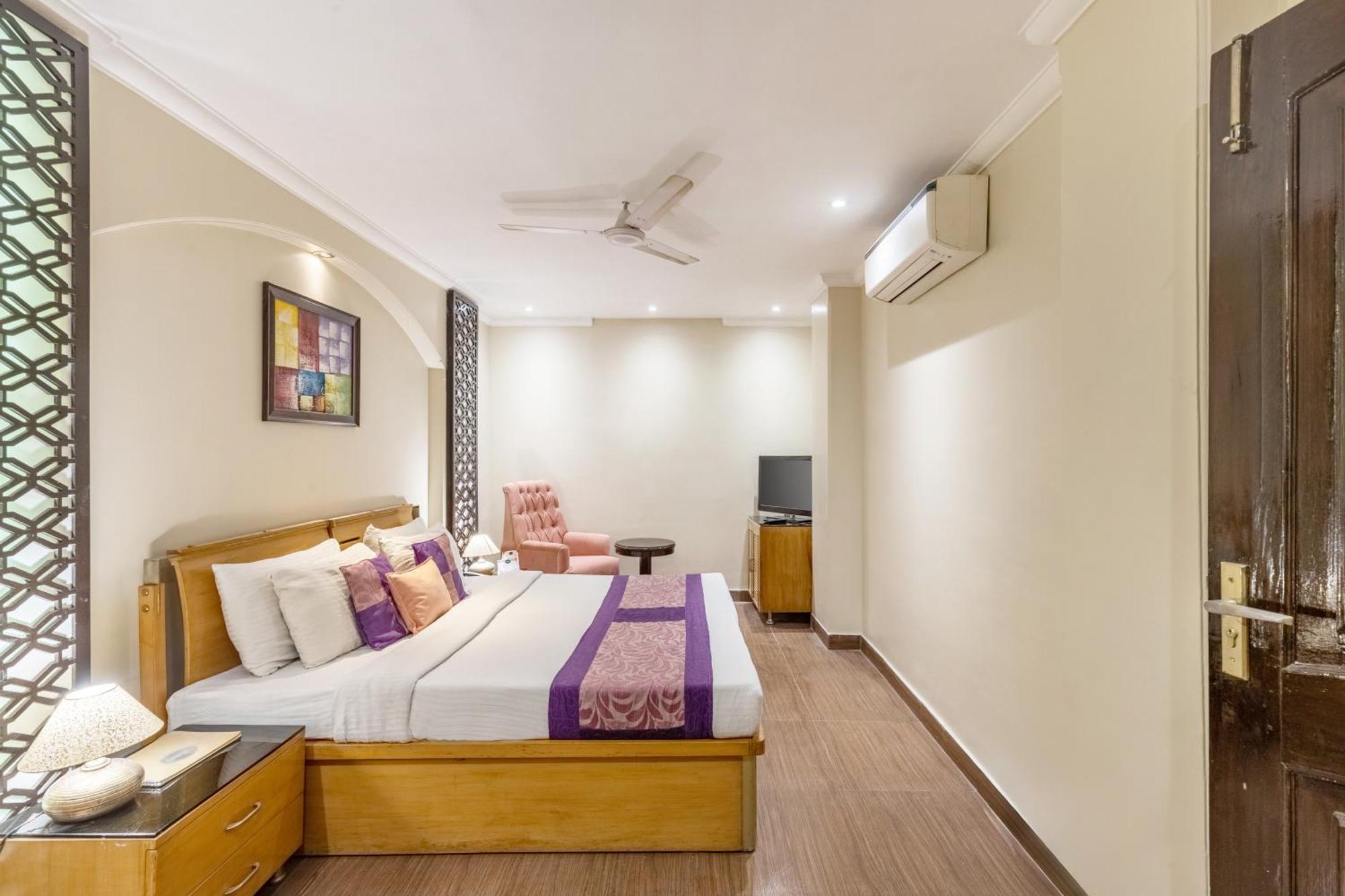 Alaya Emperor Palms Hotel