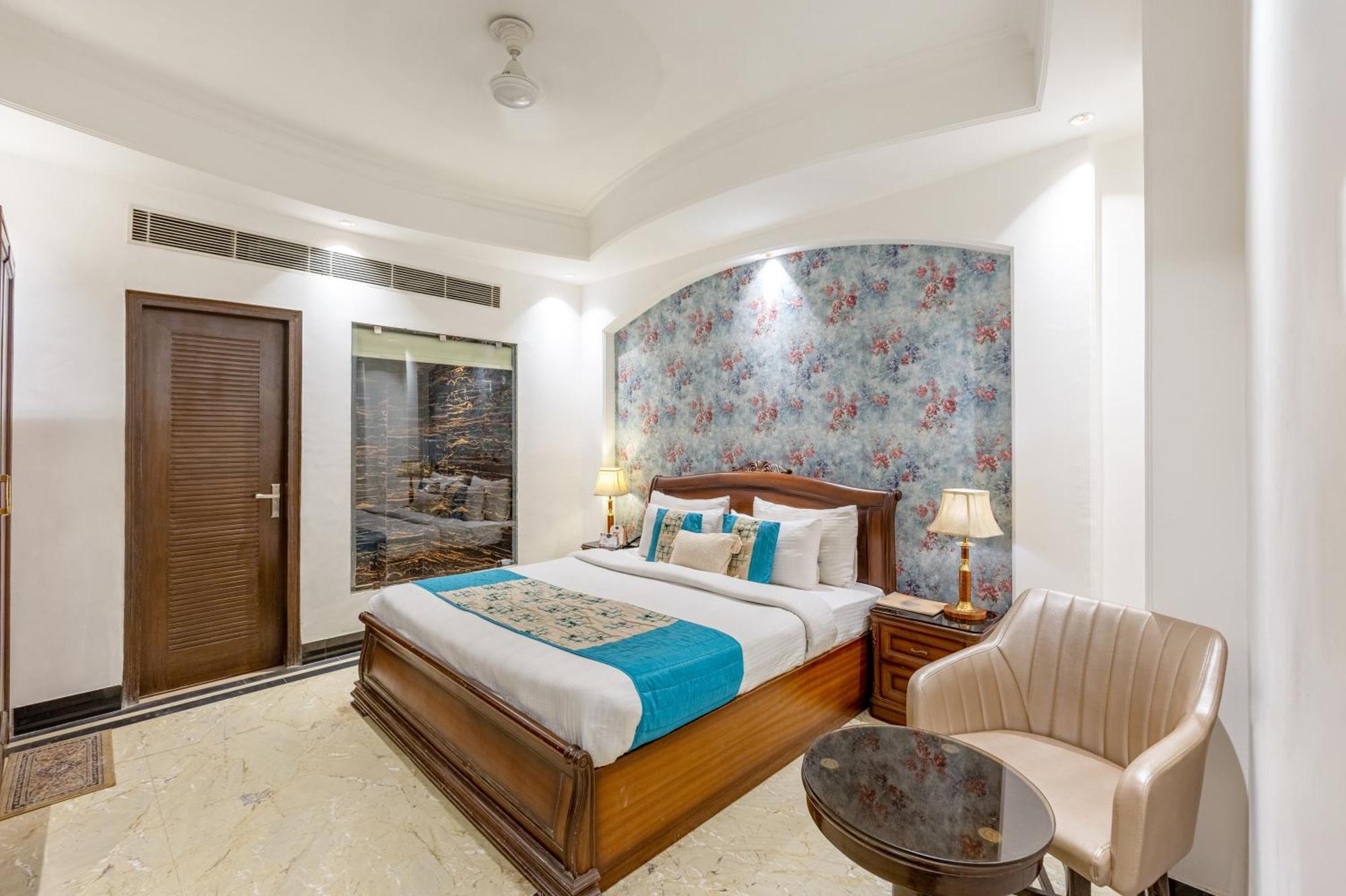 Hotel Alaya Emperor Palms 4*
