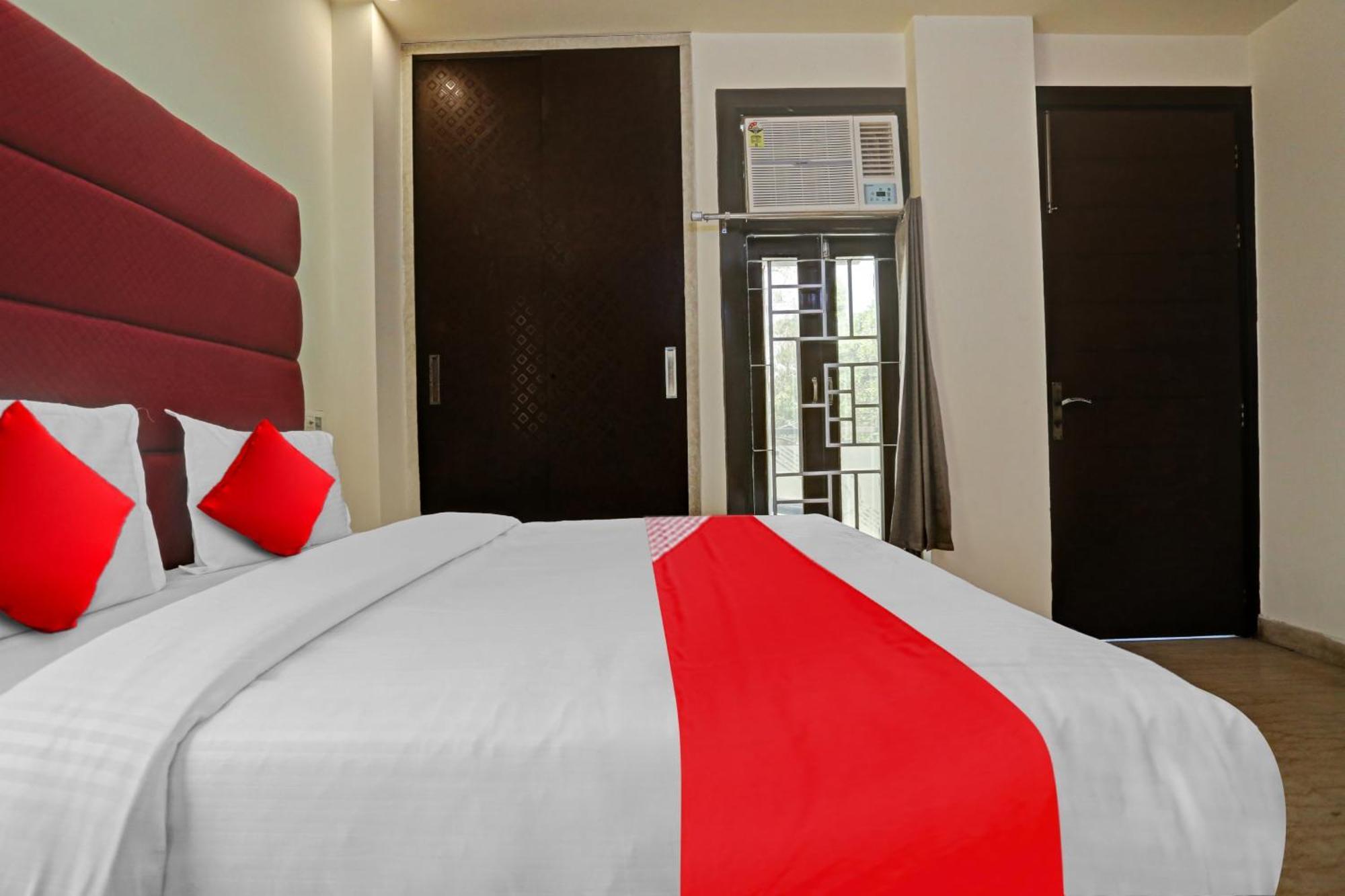 O Golden Key Punjabi Bagh Hotel