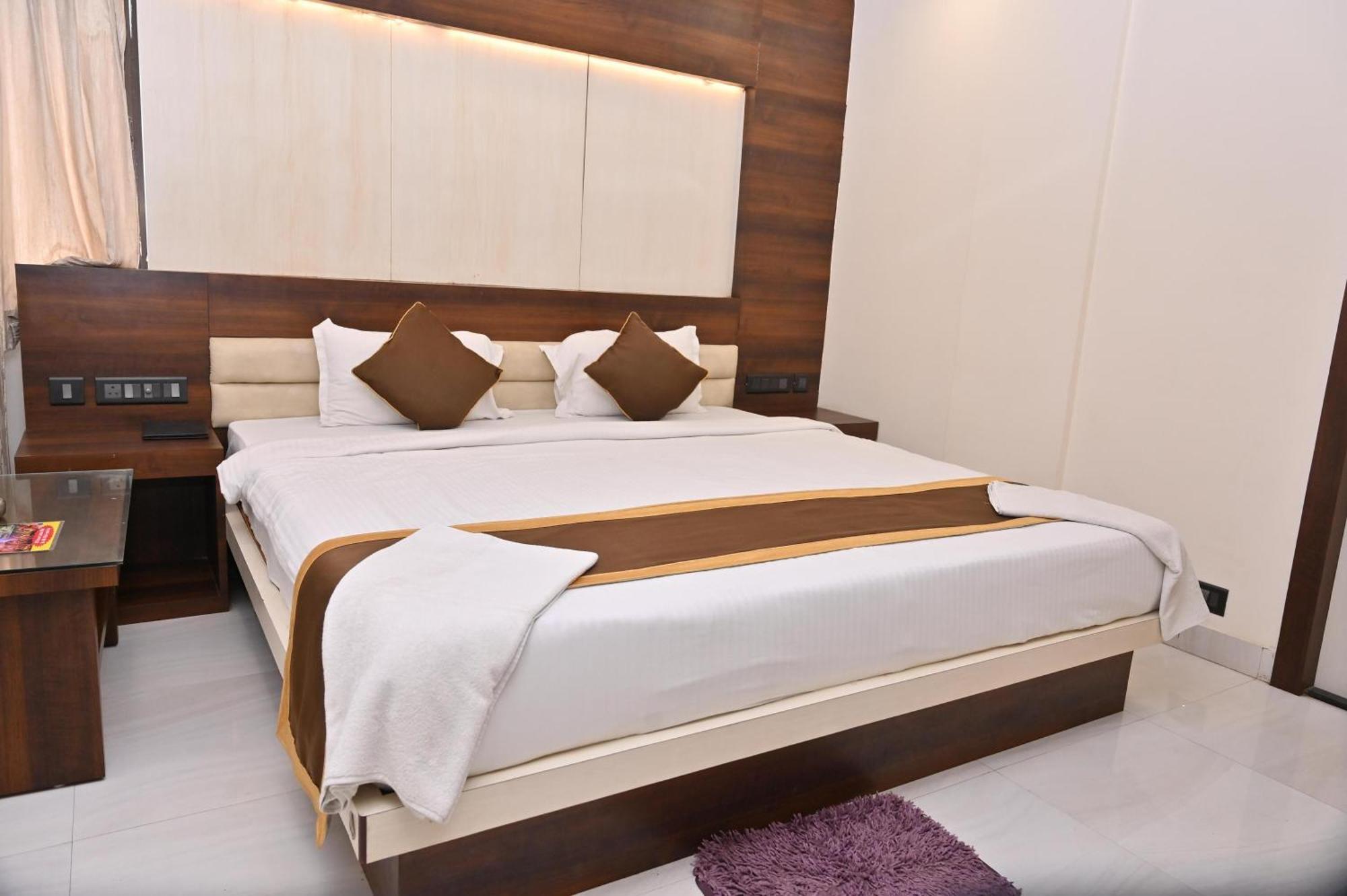 Hotel Ramida At Delhi Airport Nova Deli