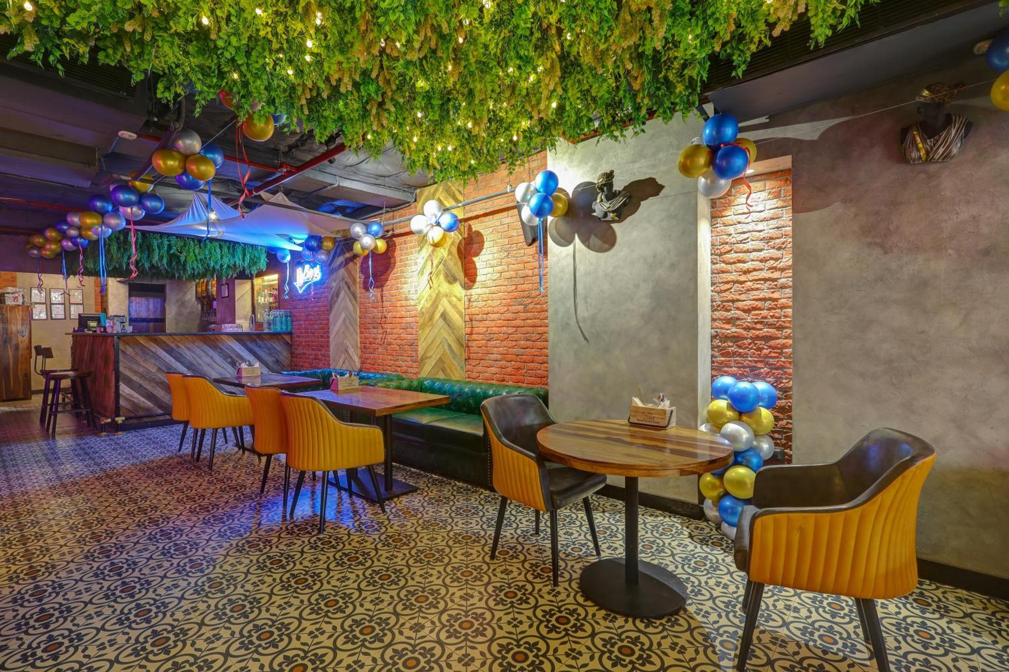 Oak Plaza - 1 Km From Connaught Place Hotel