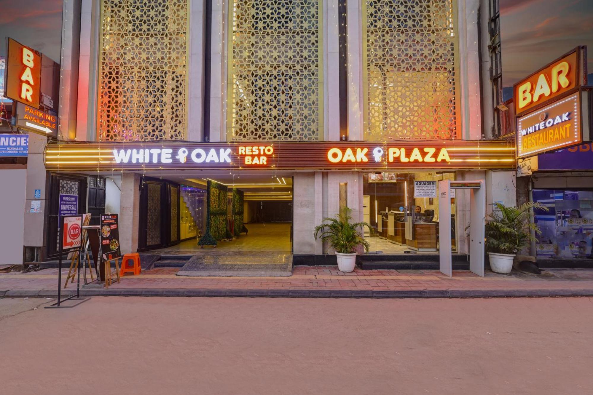 Oak Plaza - 1 Km From Connaught Place 4*