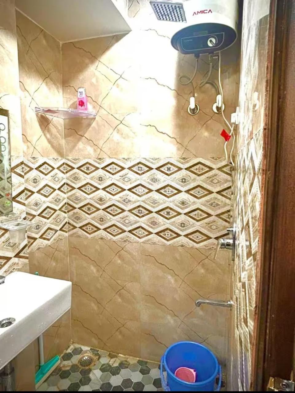 Chic To In South Delhi Apartamento