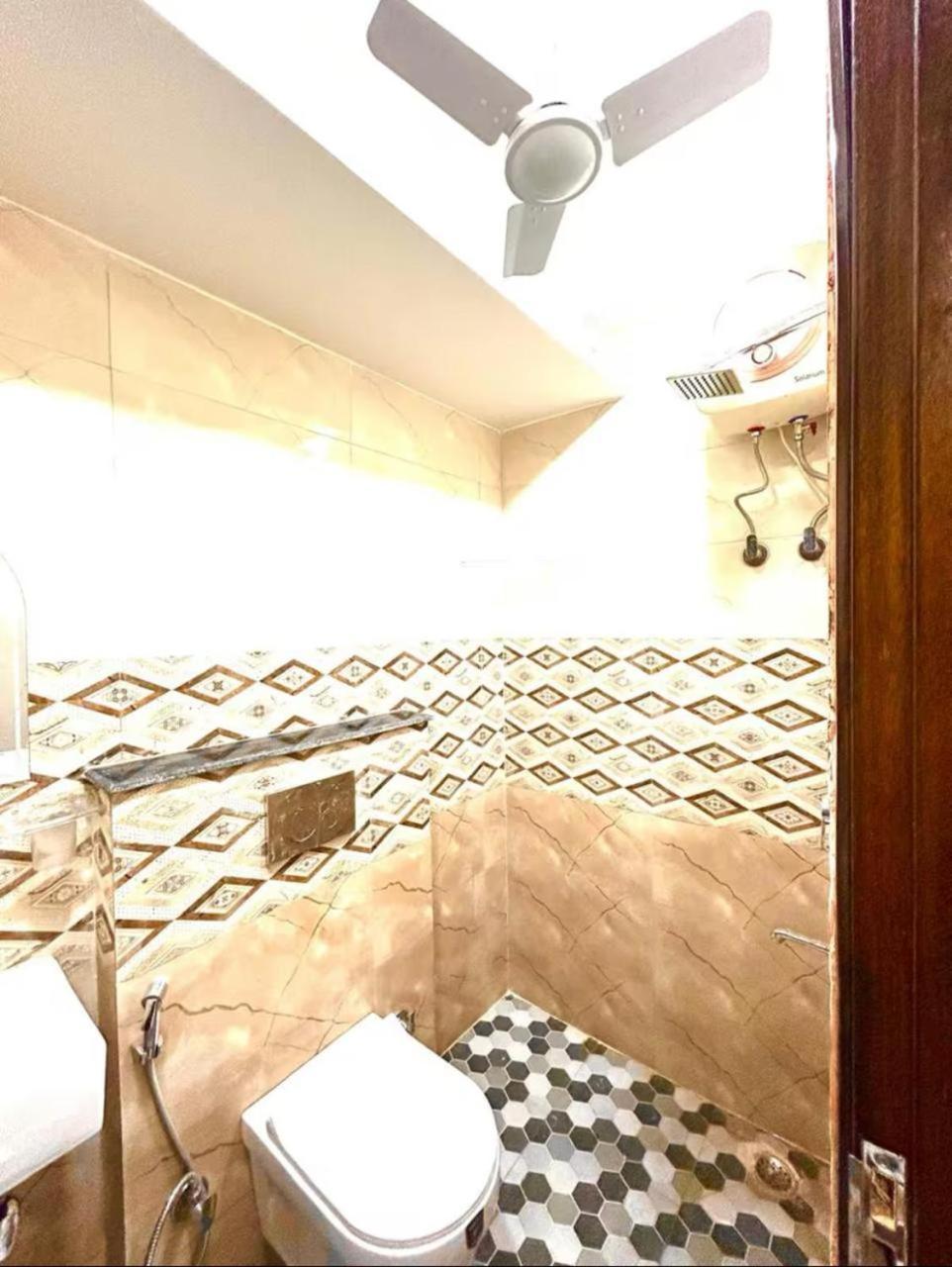 Chic To In South Delhi Apartamento Nova Deli