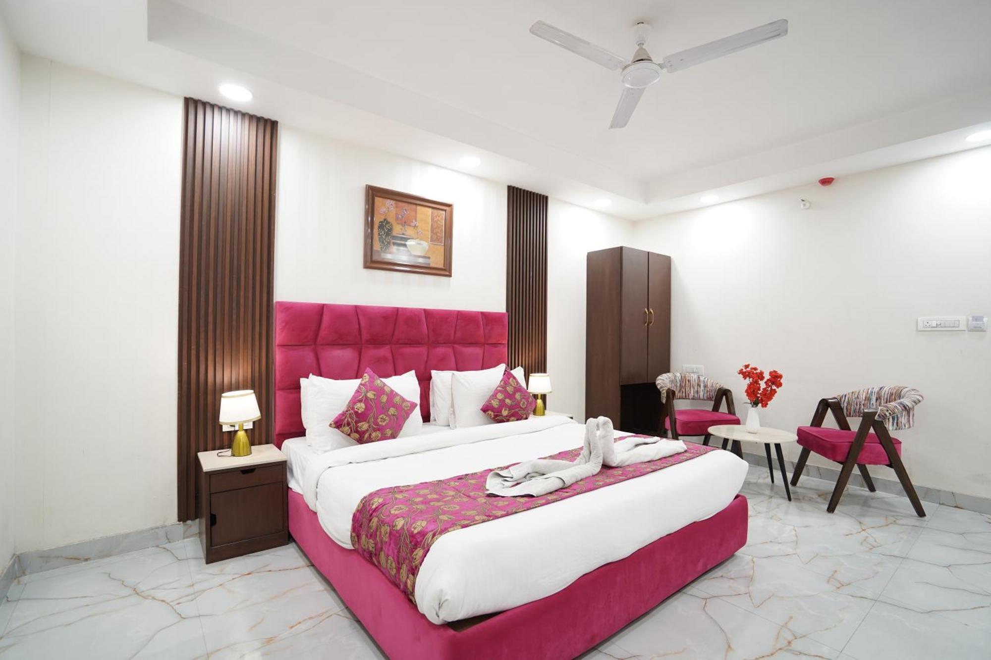 Jageer Palace Mayapuri Hotel