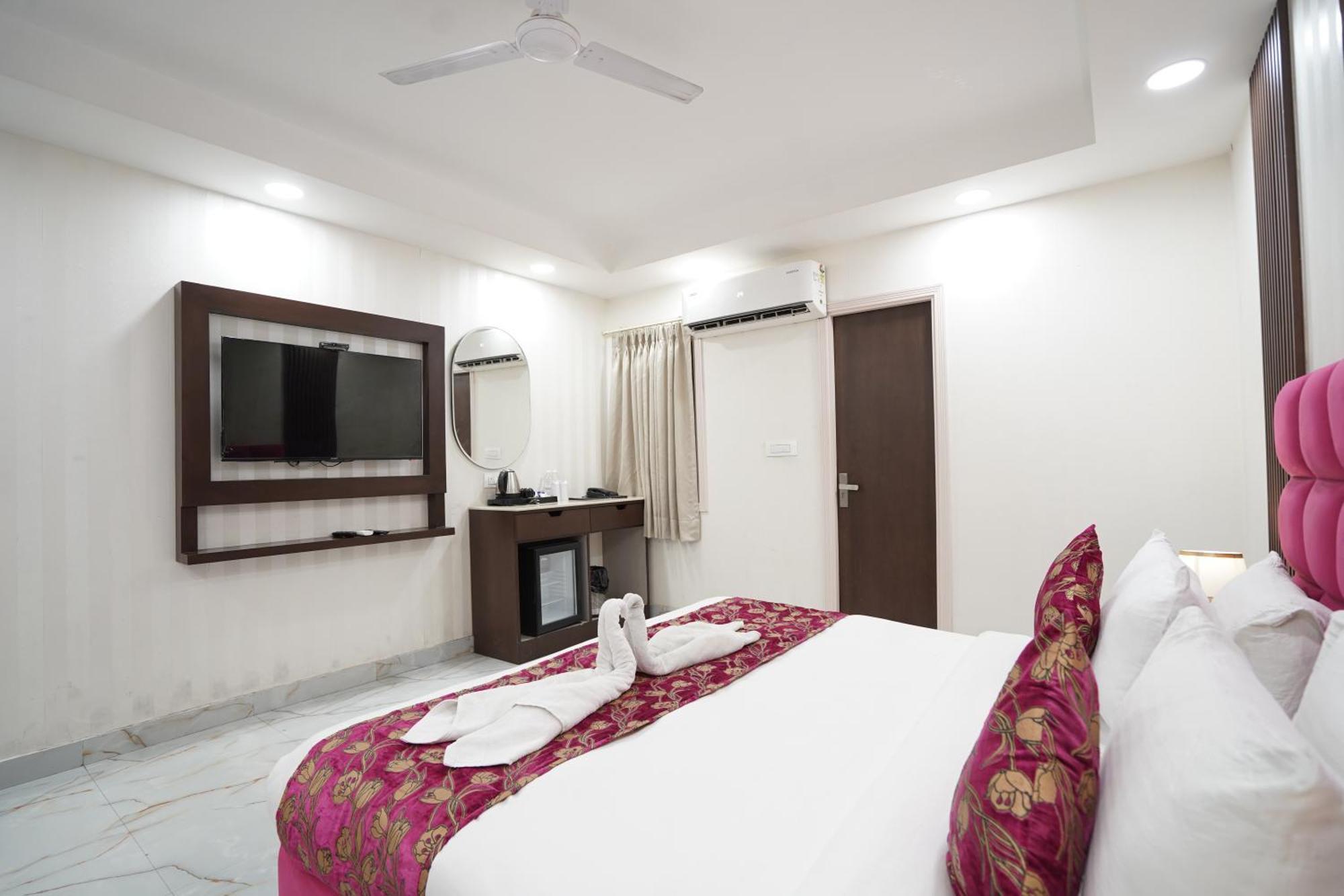 Jageer Palace Mayapuri Hotel 3*