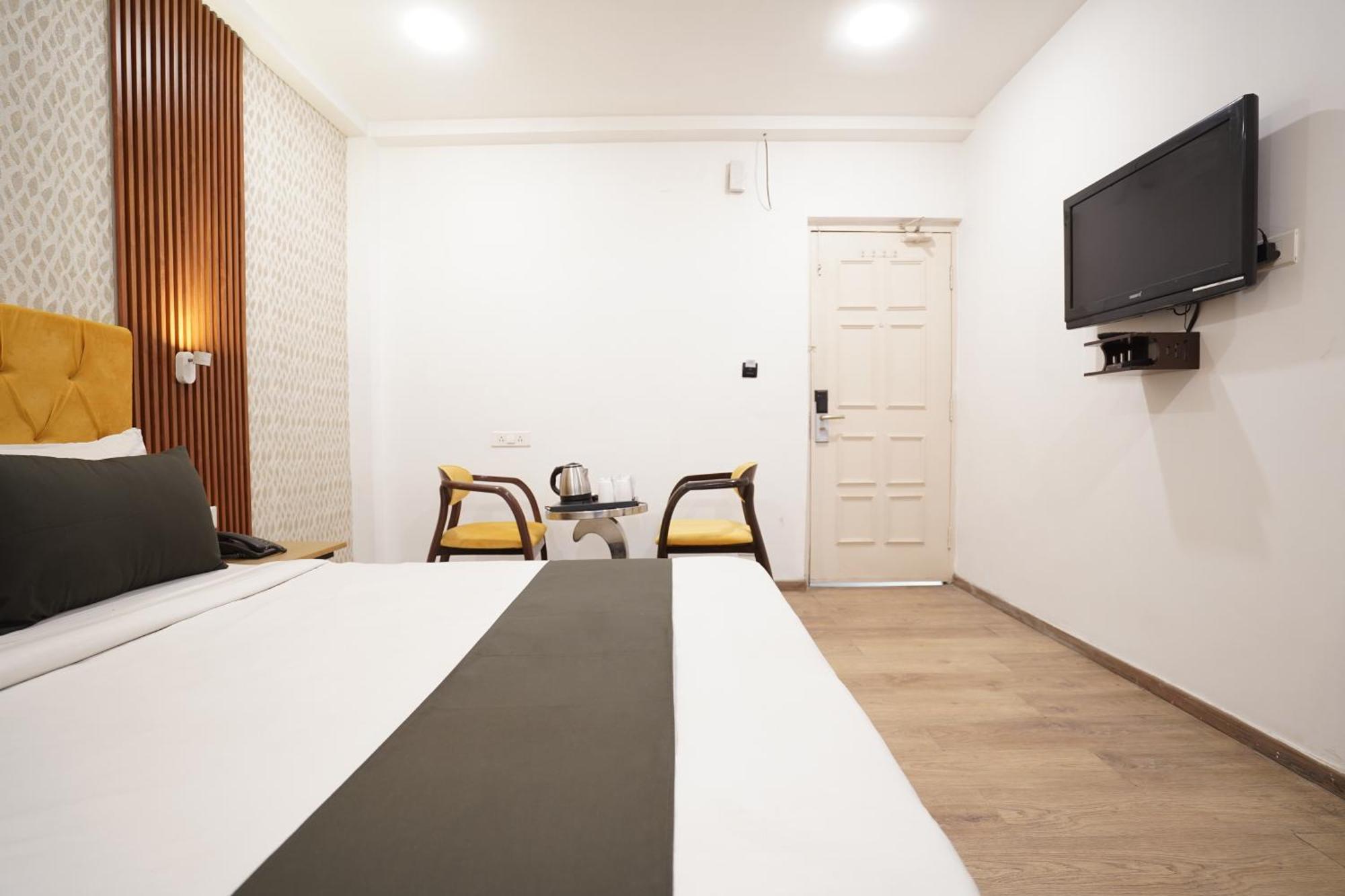 Hotel Jageer Palace Mayapuri 3*
