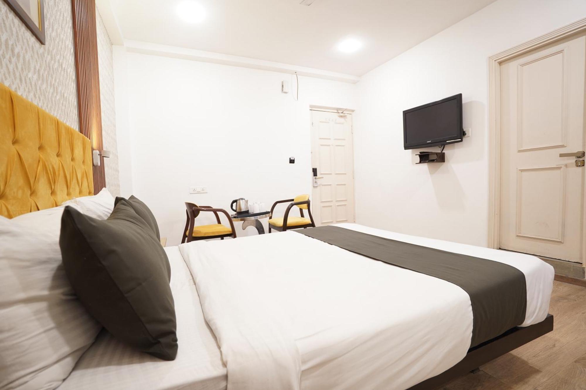 Jageer Palace Mayapuri 3*