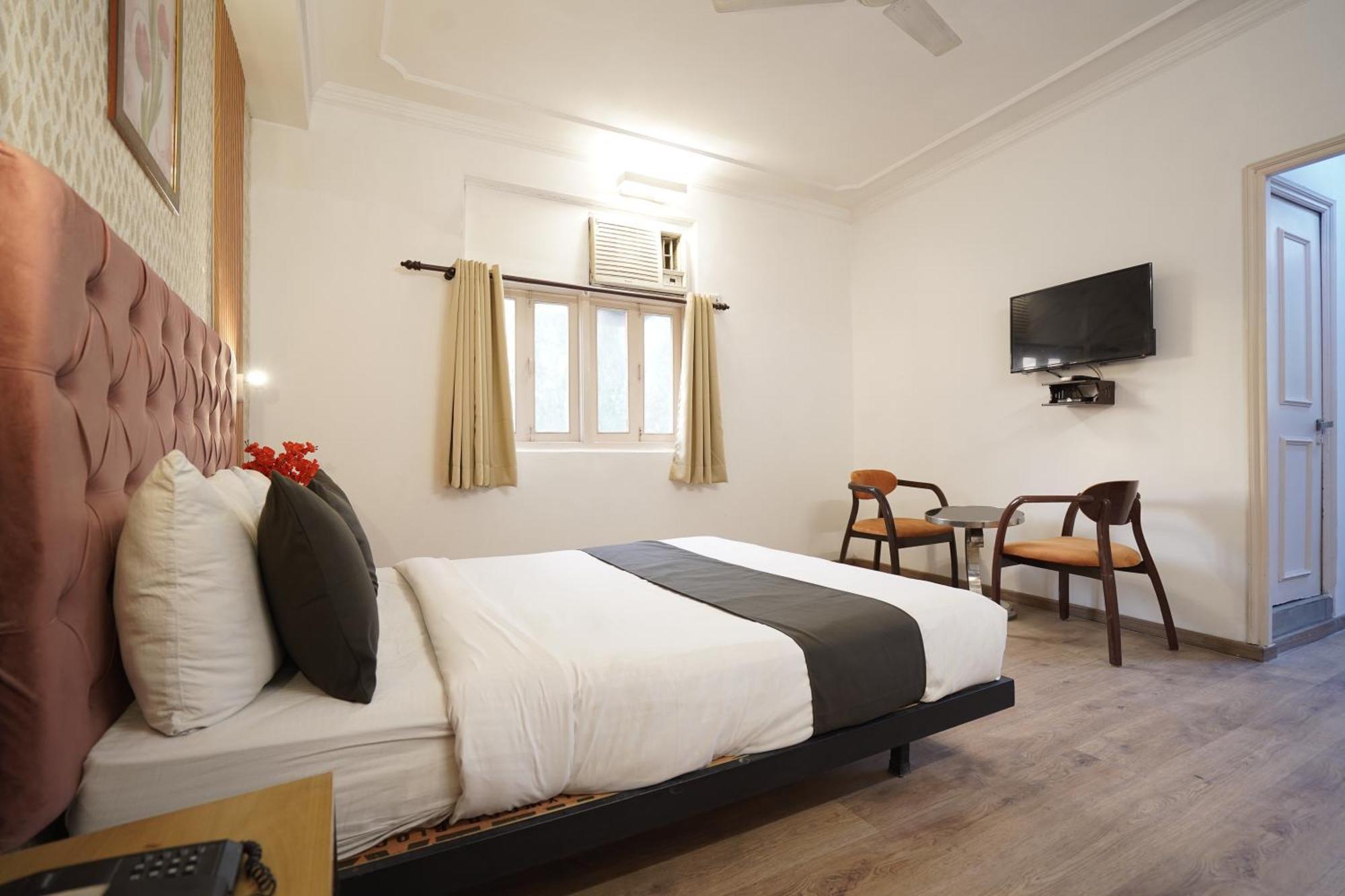 Jageer Palace Mayapuri Hotel