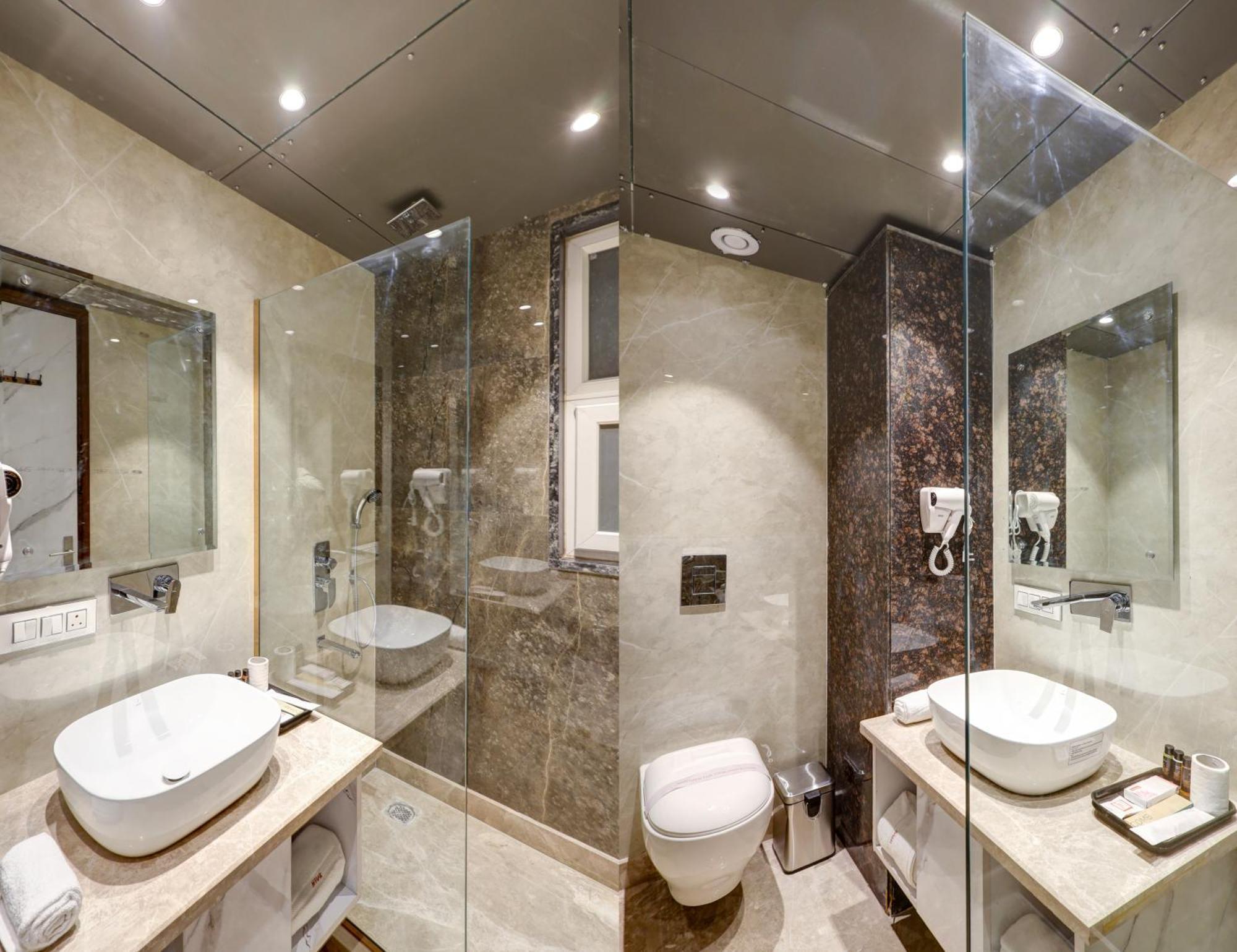 The Viking - Luxury Living Steps Away From New Delhi & Connaught Place 4*