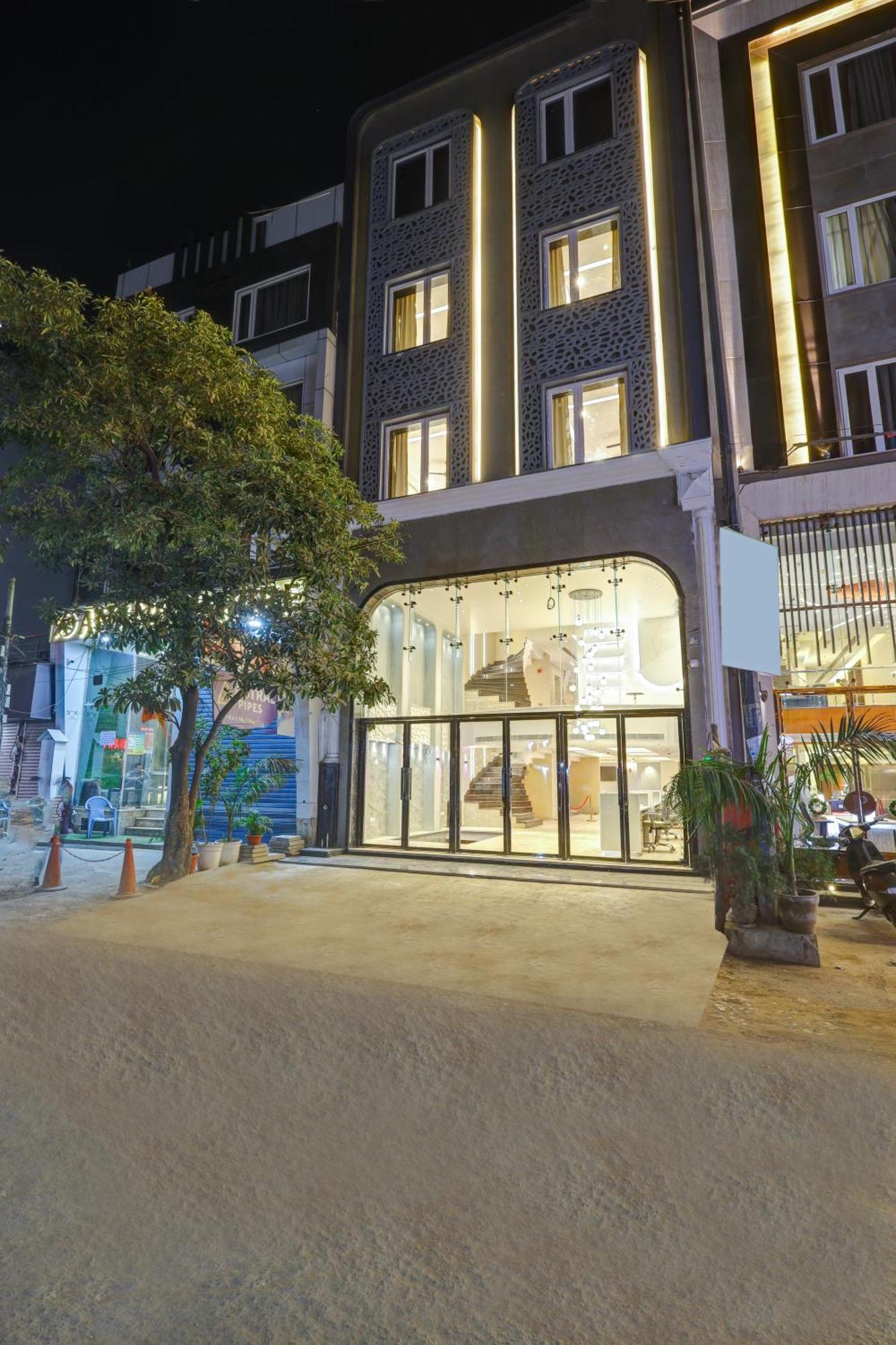 The Viking - Luxury Living Steps Away From New Delhi & Connaught Place