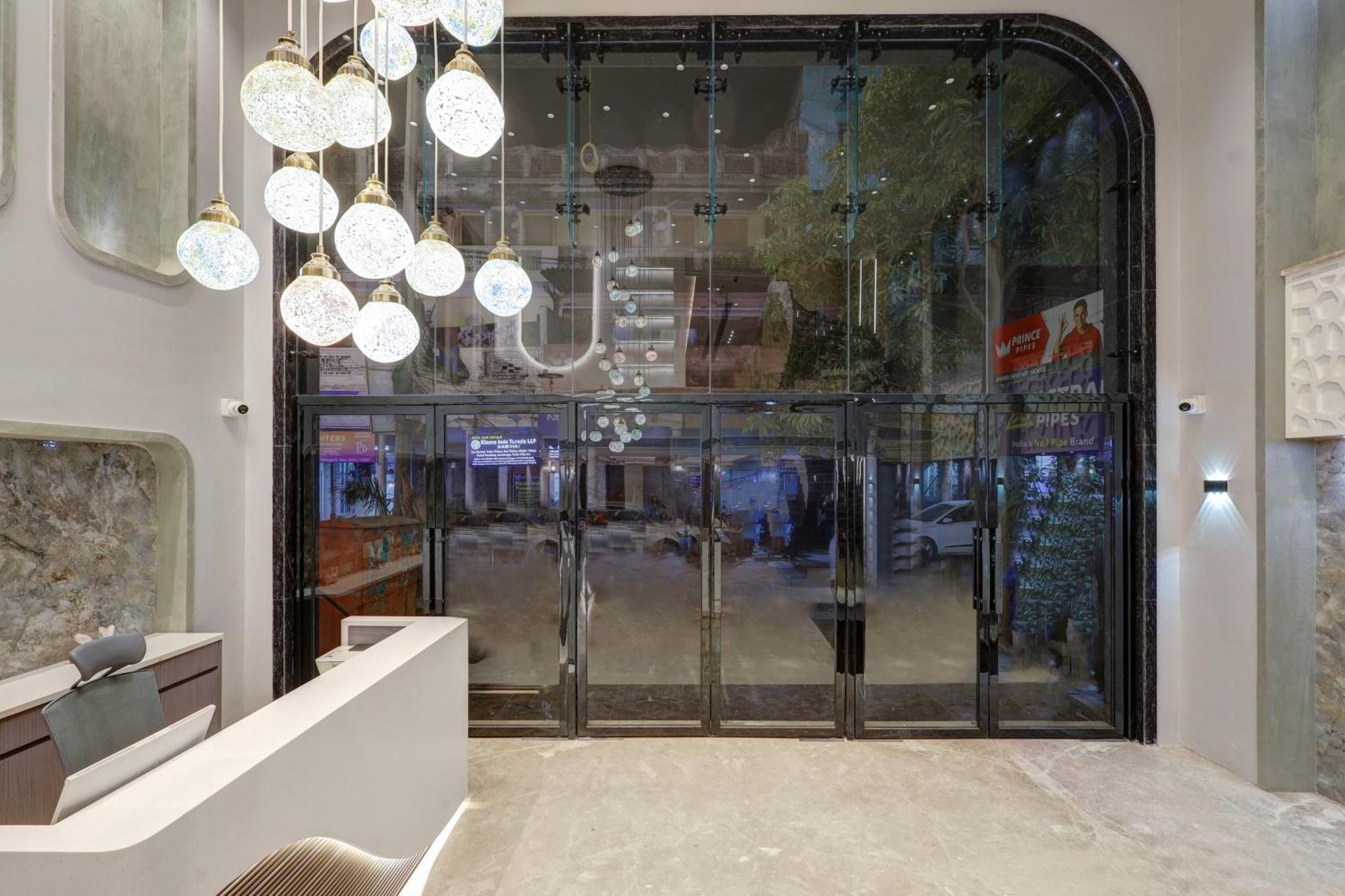 The Viking - Luxury Living Steps Away From New Delhi & Connaught Place Hotel