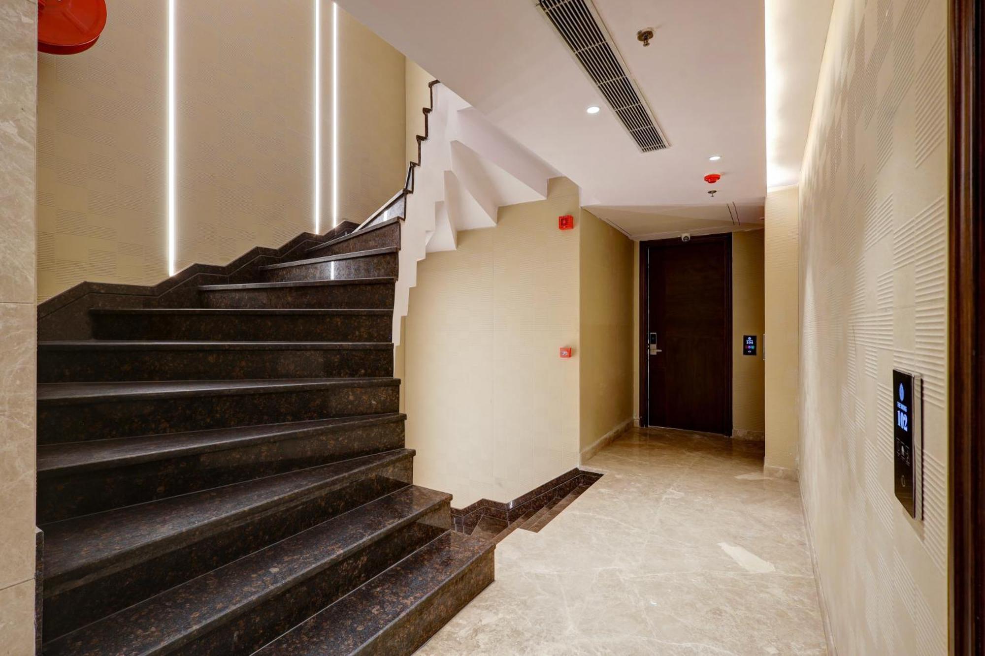 The Viking - Luxury Living Steps Away From New Delhi & Connaught Place New Delhi