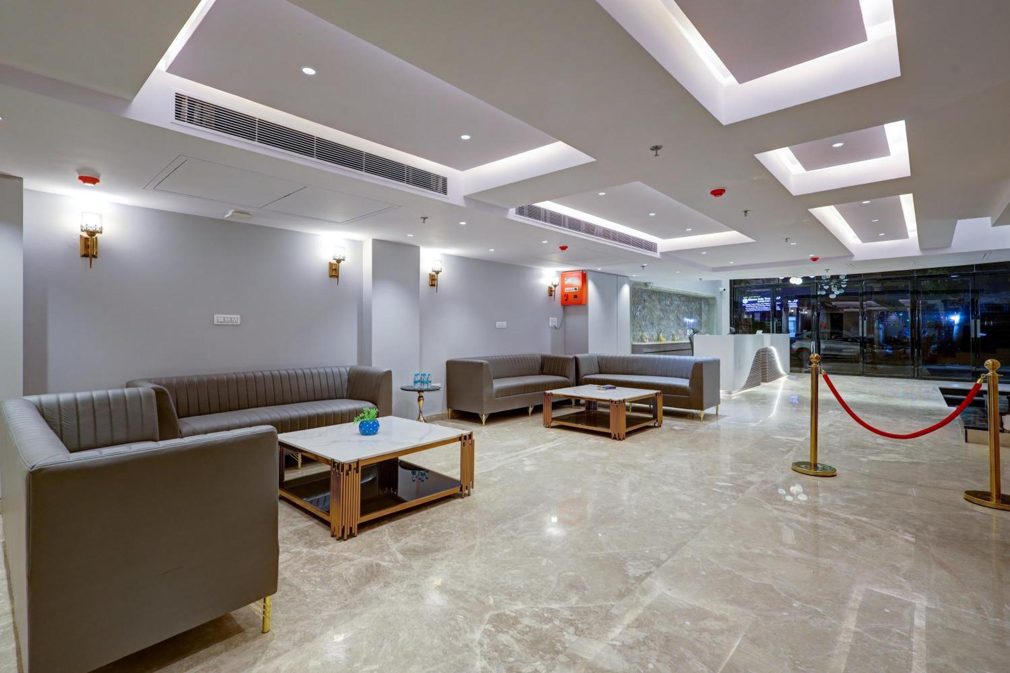 The Viking - Luxury Living Steps Away From New Delhi & Connaught Place Hotel