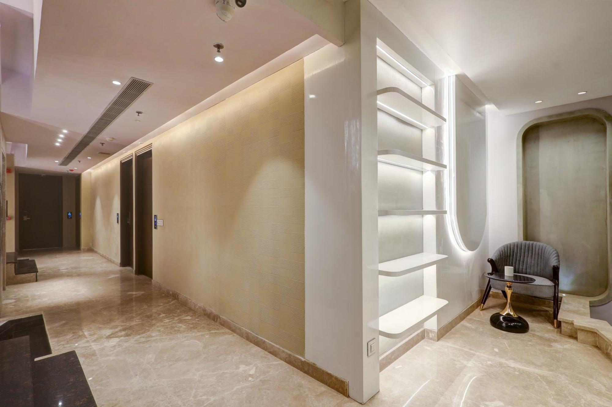 Hotel The Viking - Luxury Living Steps Away From New Delhi & Connaught Place 4*