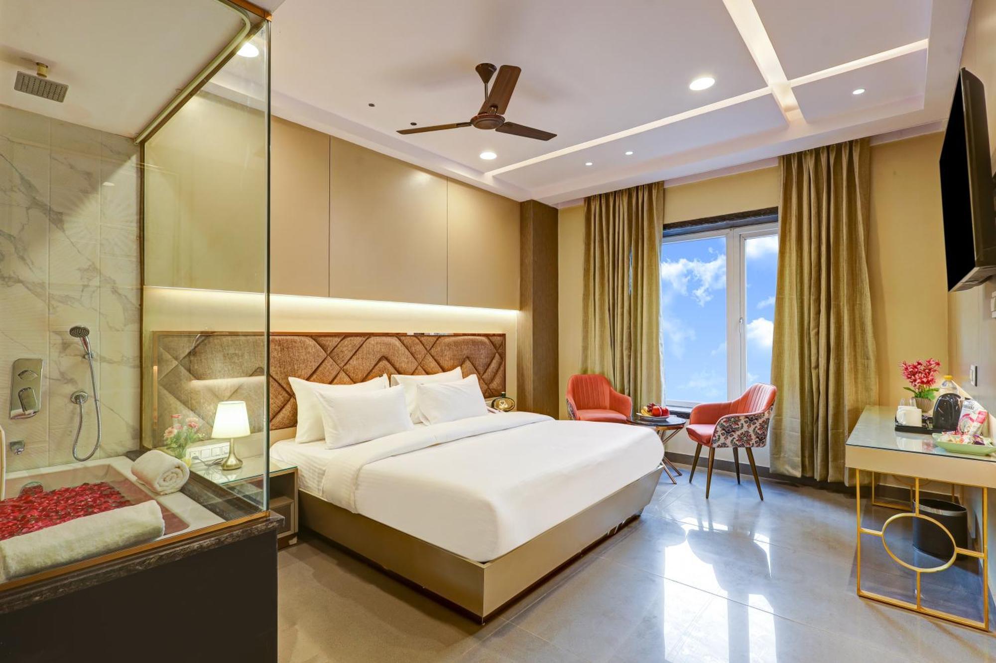 The Viking - Luxury Living Steps Away From New Delhi & Connaught Place 4* New Delhi