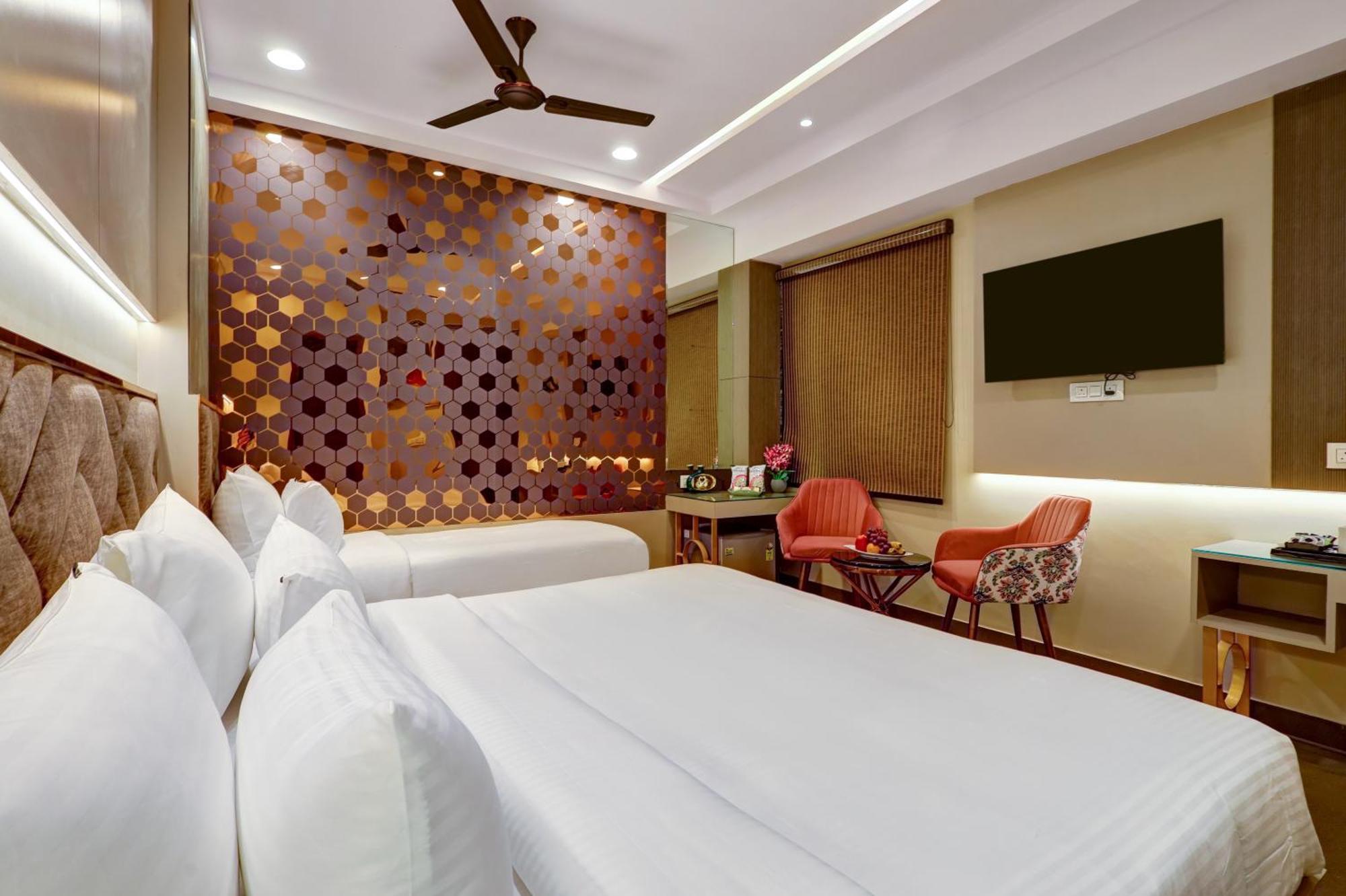 The Viking - Luxury Living Steps Away From New Delhi & Connaught Place 4* New Delhi