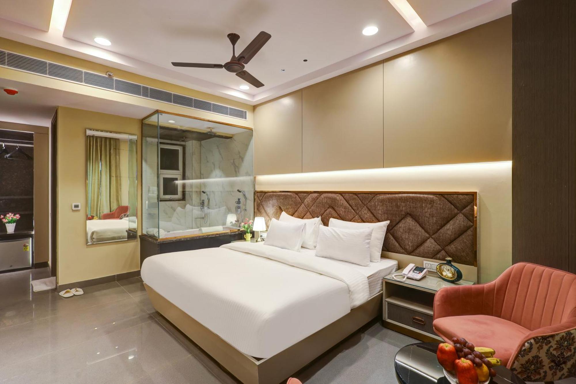 The Viking - Luxury Living Steps Away From New Delhi & Connaught Place 4* New Delhi