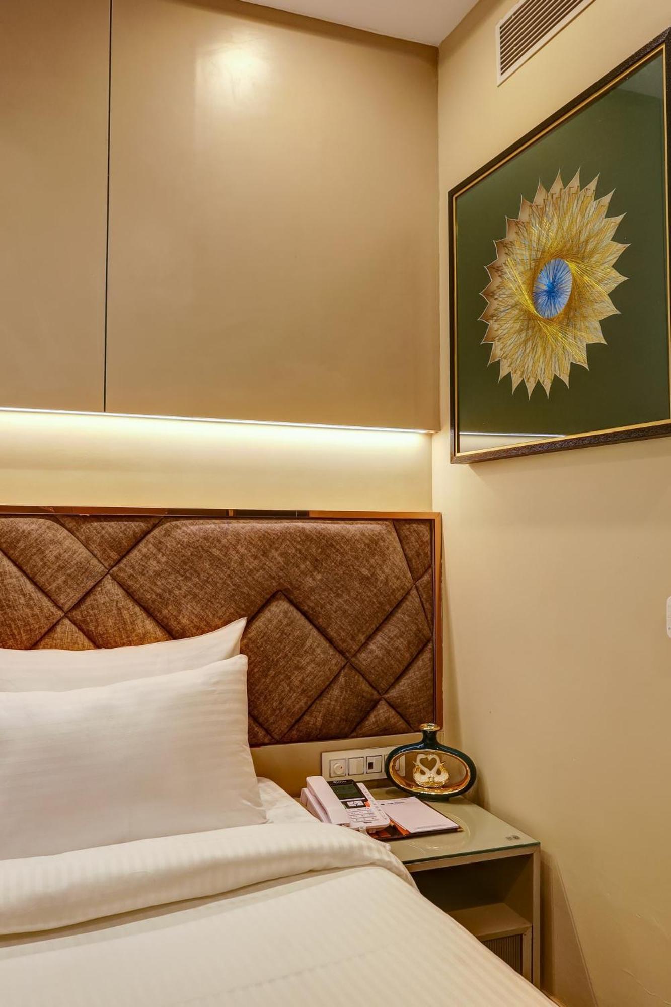 The Viking - Luxury Living Steps Away From New Delhi & Connaught Place 4* New Delhi