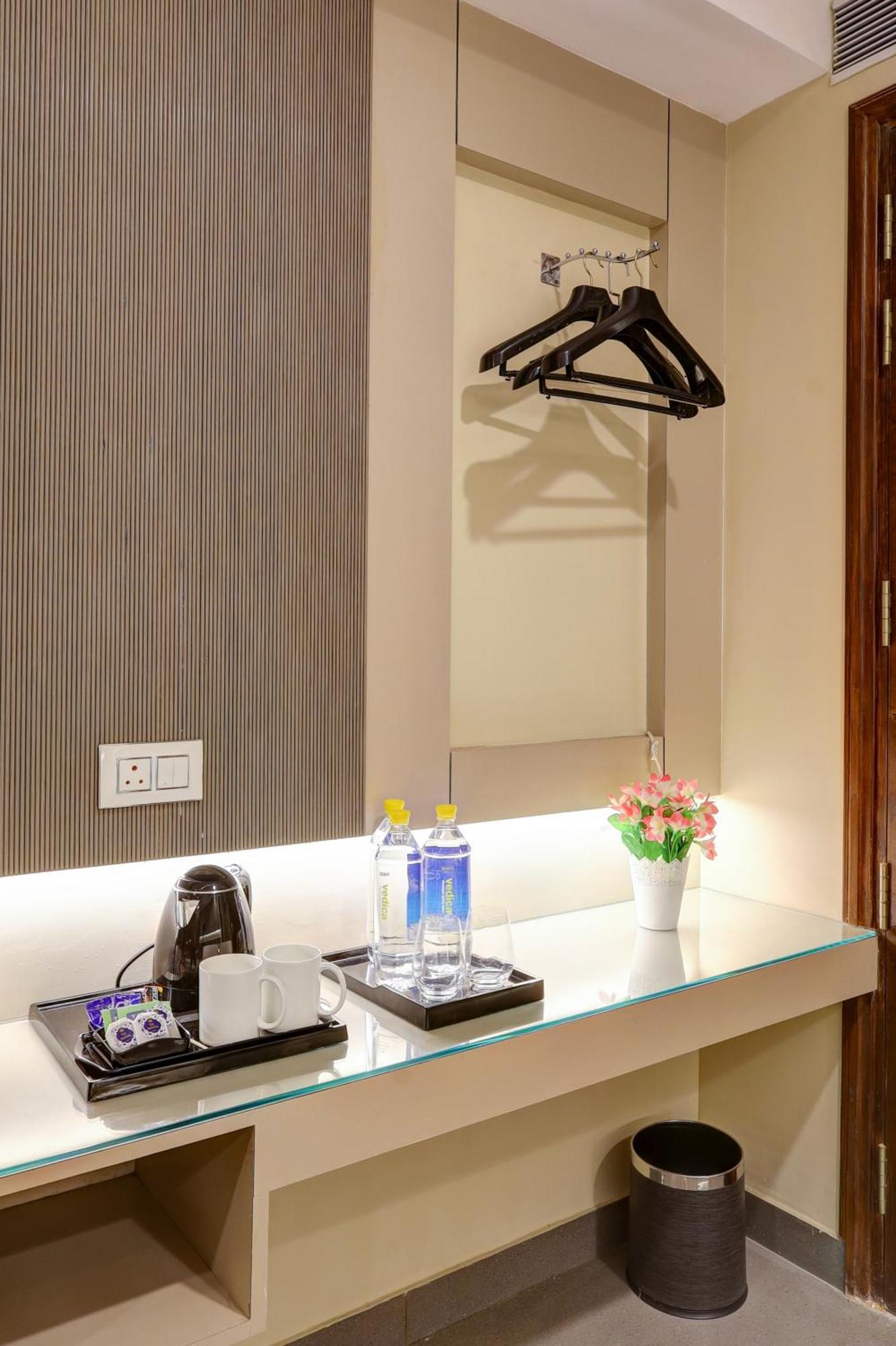 Hotel The Viking - Luxury Living Steps Away From New Delhi & Connaught Place New Delhi