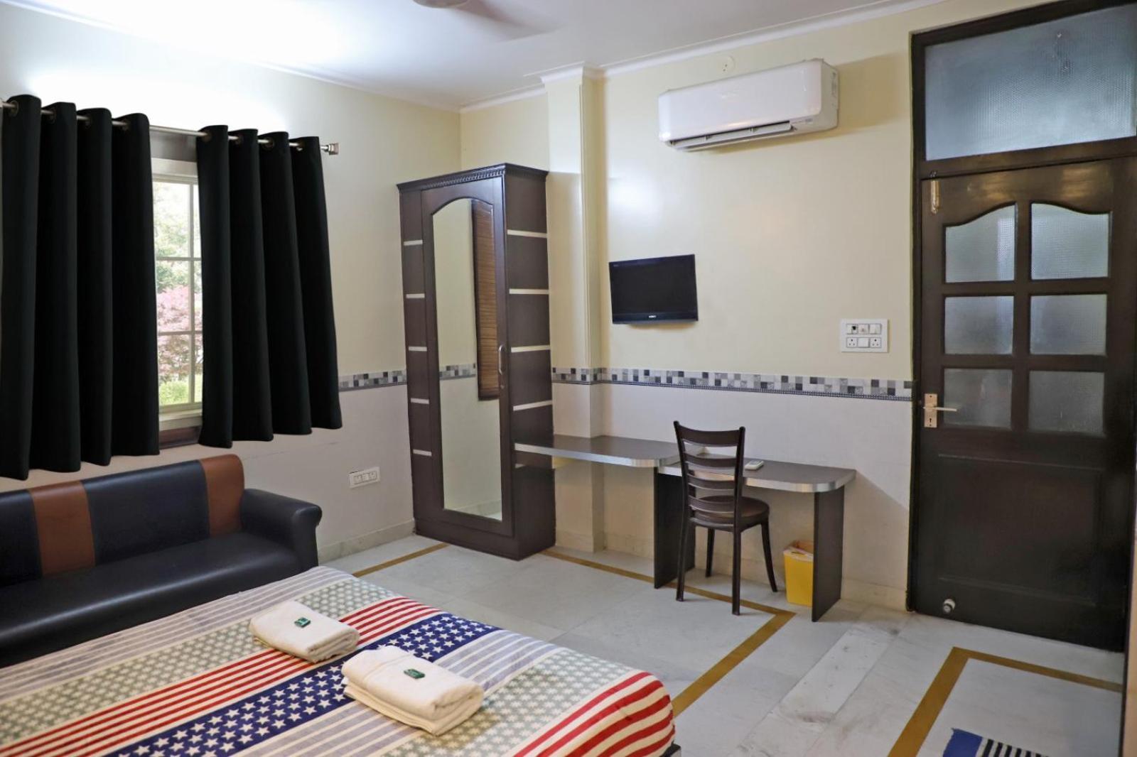 Traditional 2* New Delhi