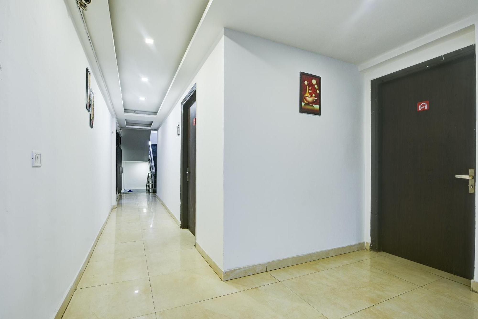 Prime Royalty Malviya Nagar Hotel