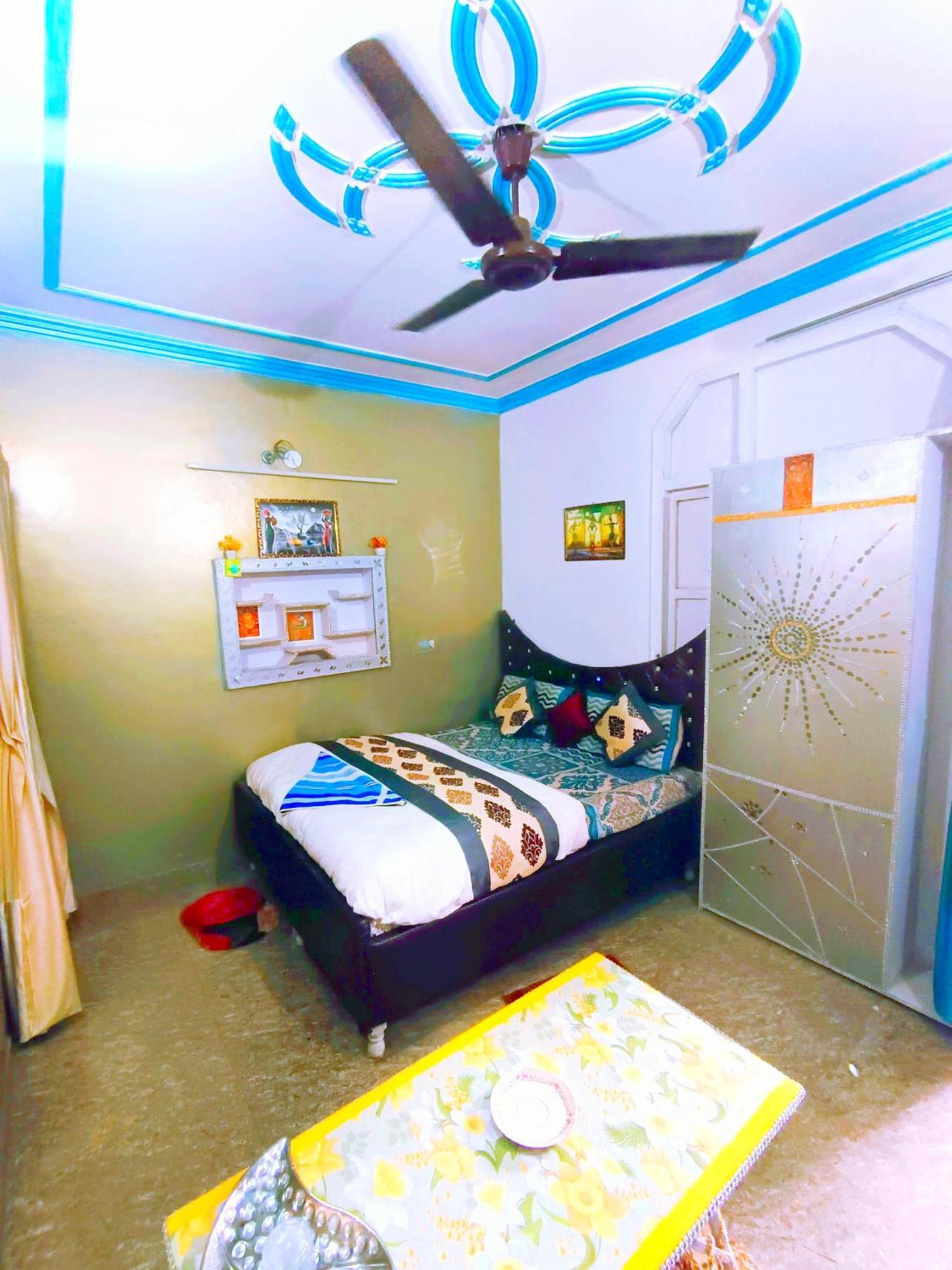 Leefa Hotel 2*