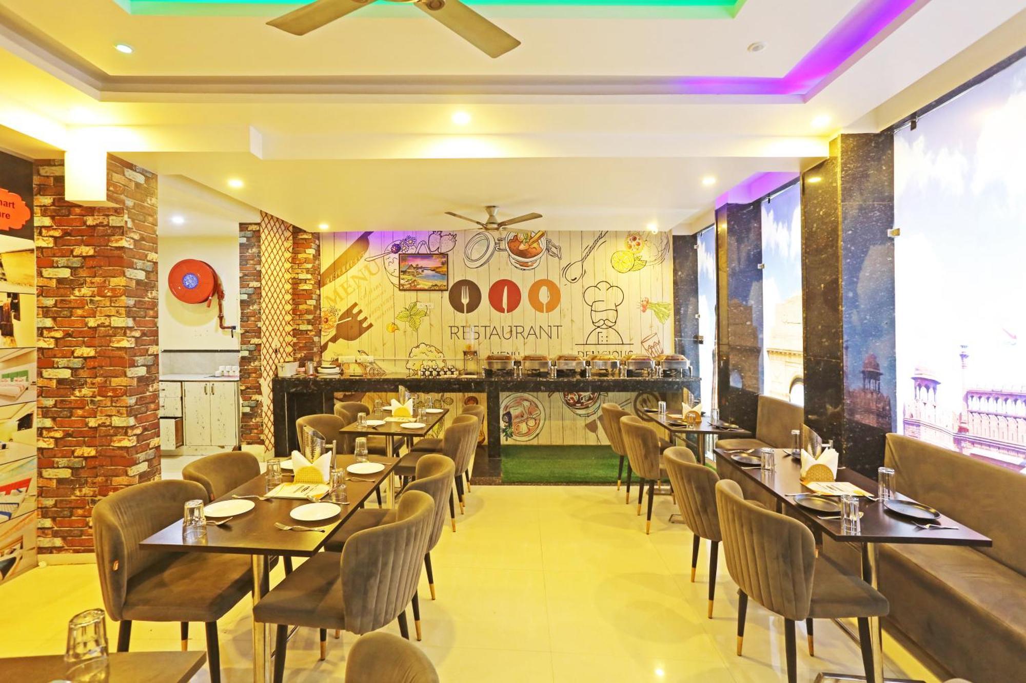 Hotel Smart Plaza Hotel-at Airport New Delhi