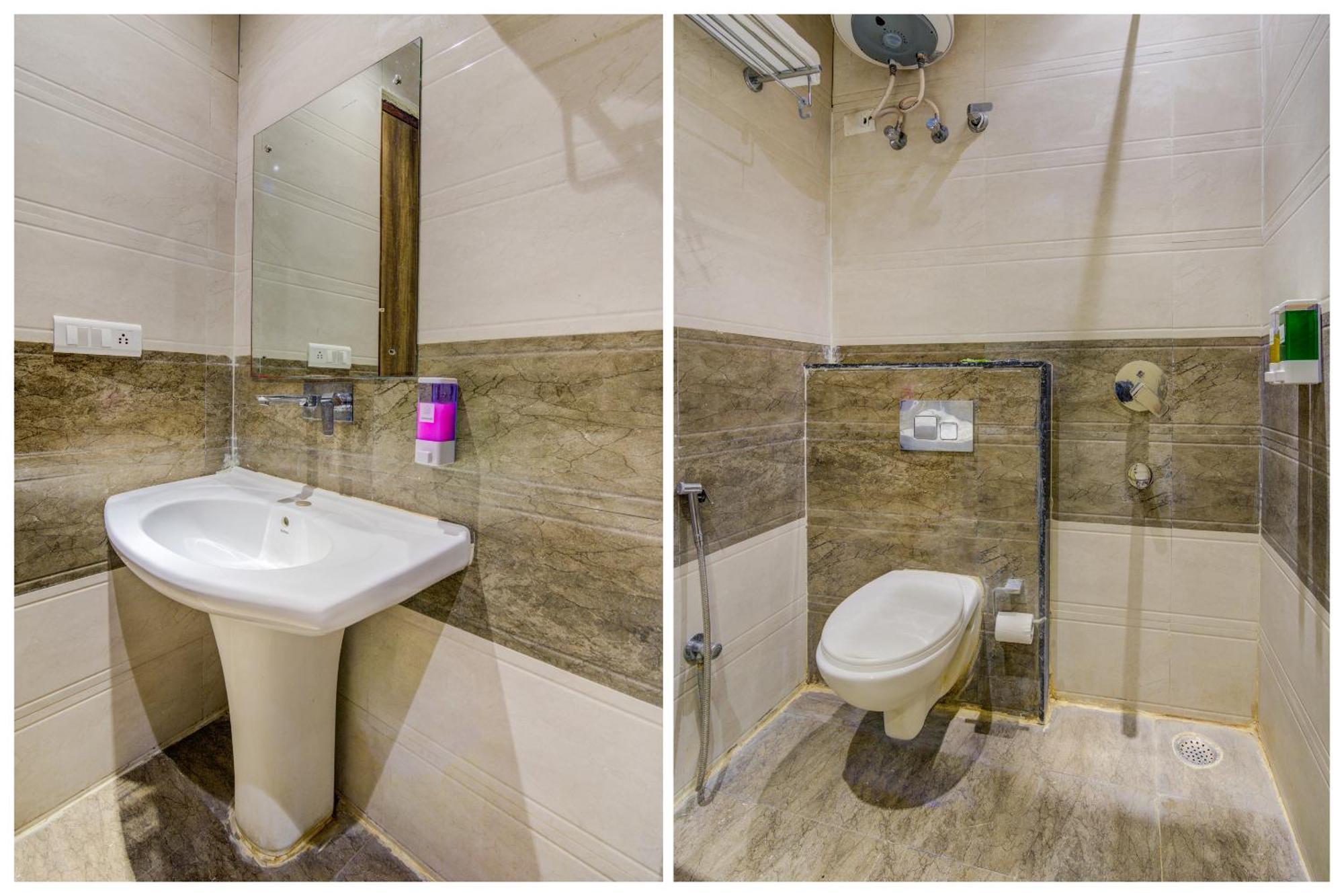 Hotel Smart Plaza Hotel-at Airport New Delhi