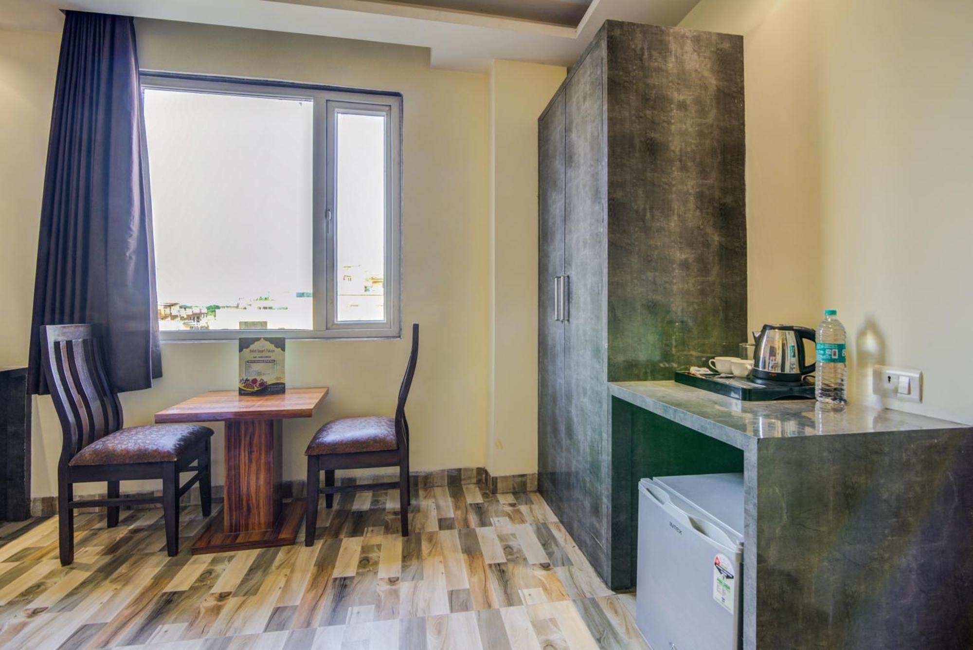 Smart Plaza Hotel-at Airport Hotel 3*