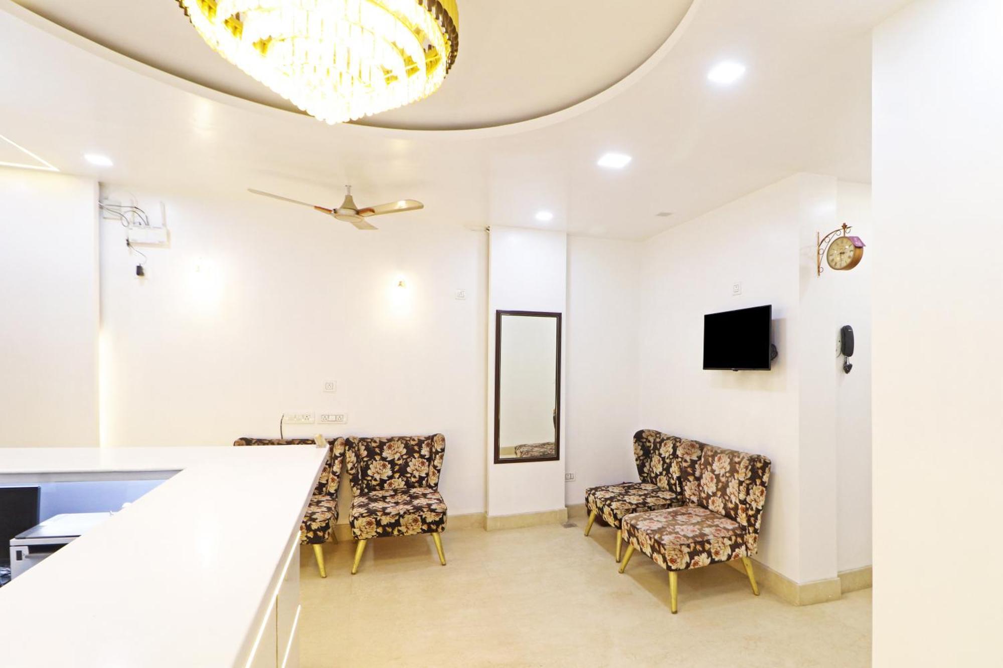 Hotel Frankstay By Samrat Residency 10 Mints Walking Distance Nizamuddin Railway Station