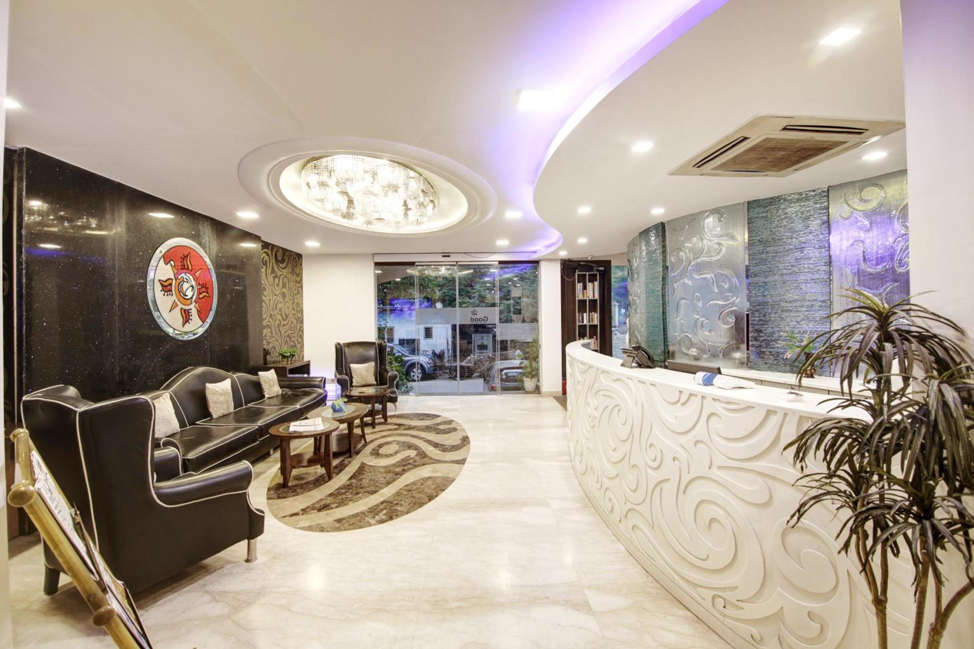 Hotel Hotel Good Times Near Ganga Ram Hospital And Karol Bagh Metro 3*