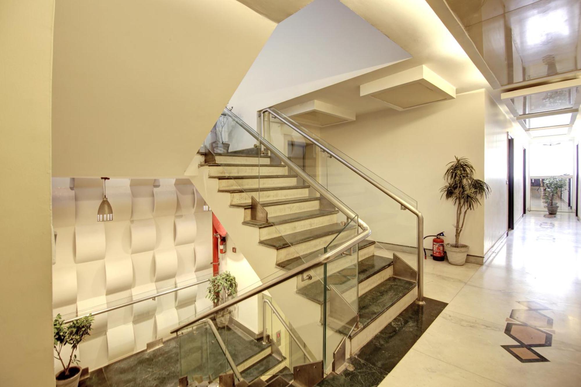 Hotel Good Times Near Ganga Ram Hospital And Karol Bagh Metro Hotel 3*