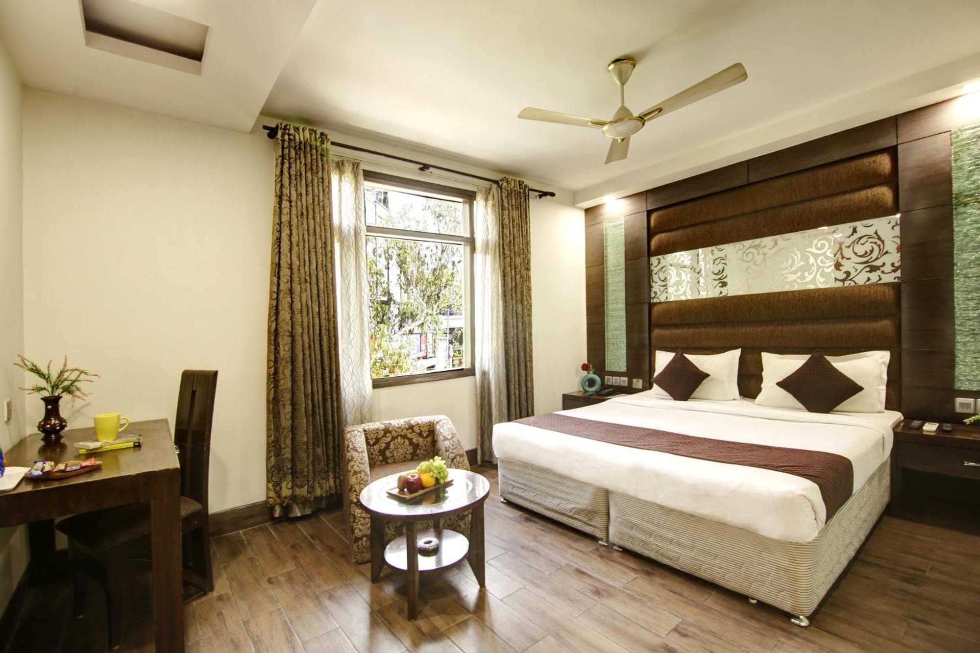 Hotel Good Times Near Ganga Ram Hospital And Karol Bagh Metro