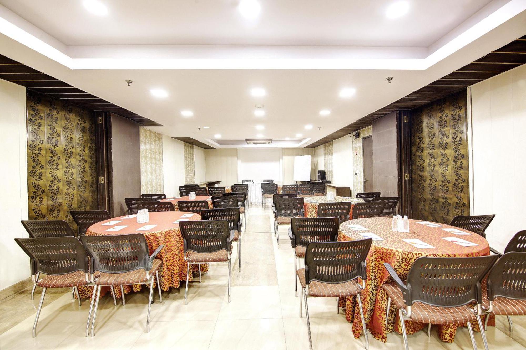 Hotel Good Times Near Ganga Ram Hospital And Karol Bagh Metro Delhi (National Capital Territory of India)