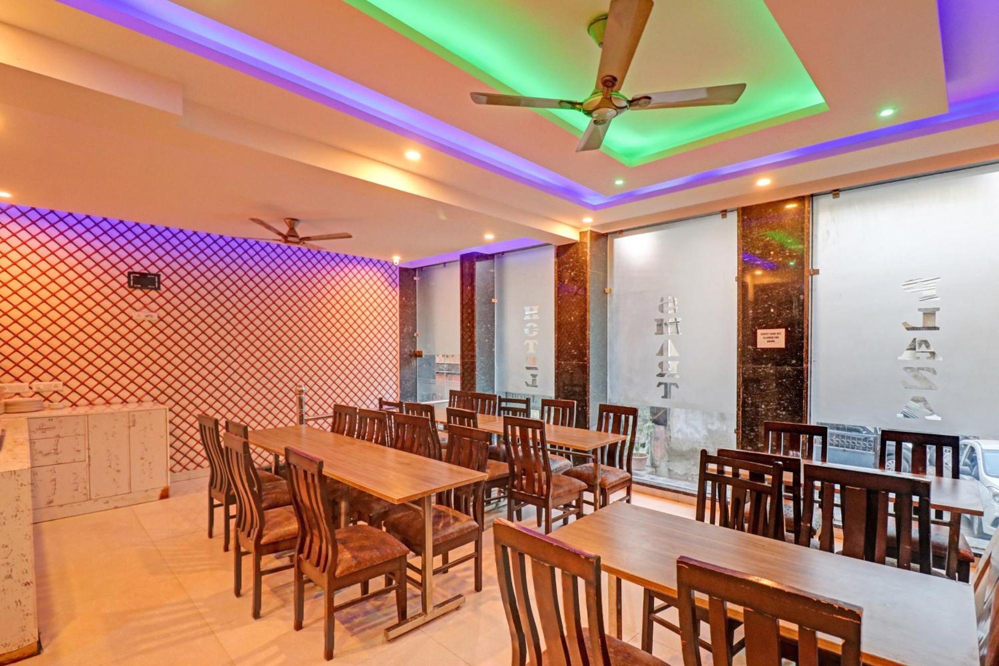 Townhouse Tark Hotel