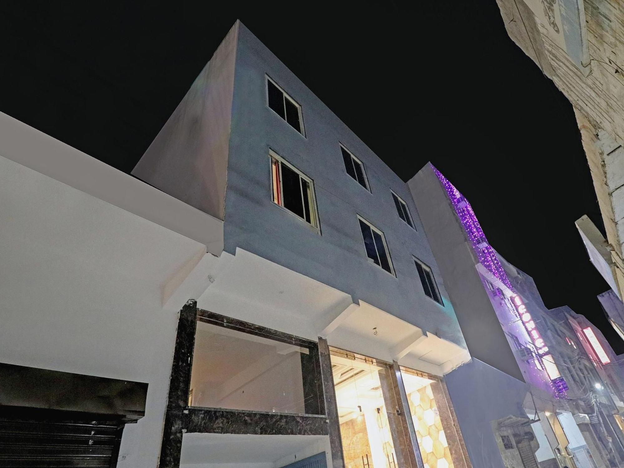 Townhouse Tark Hotel New Delhi