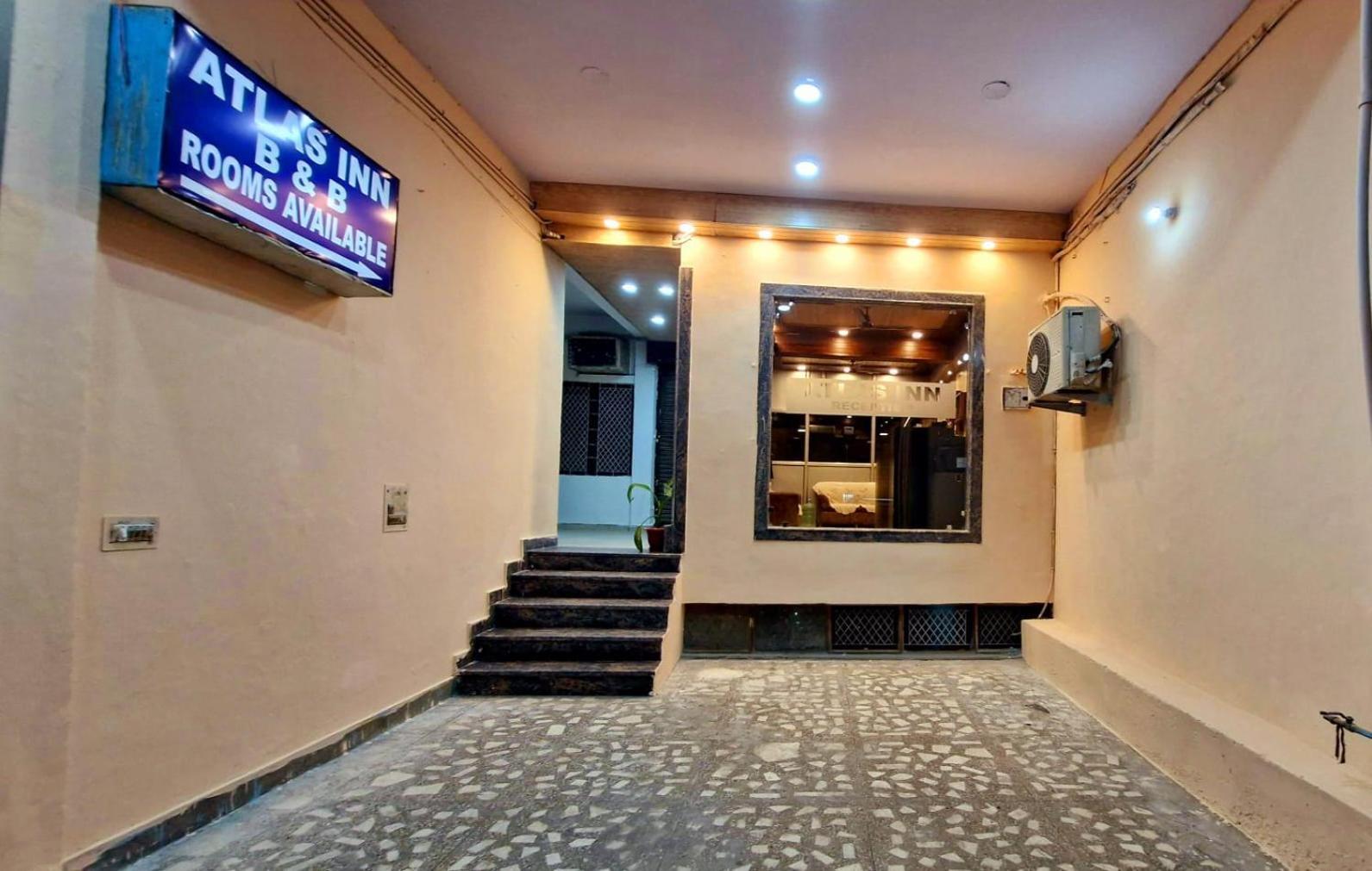 Atlas Near Igi Airport T3 * New Delhi