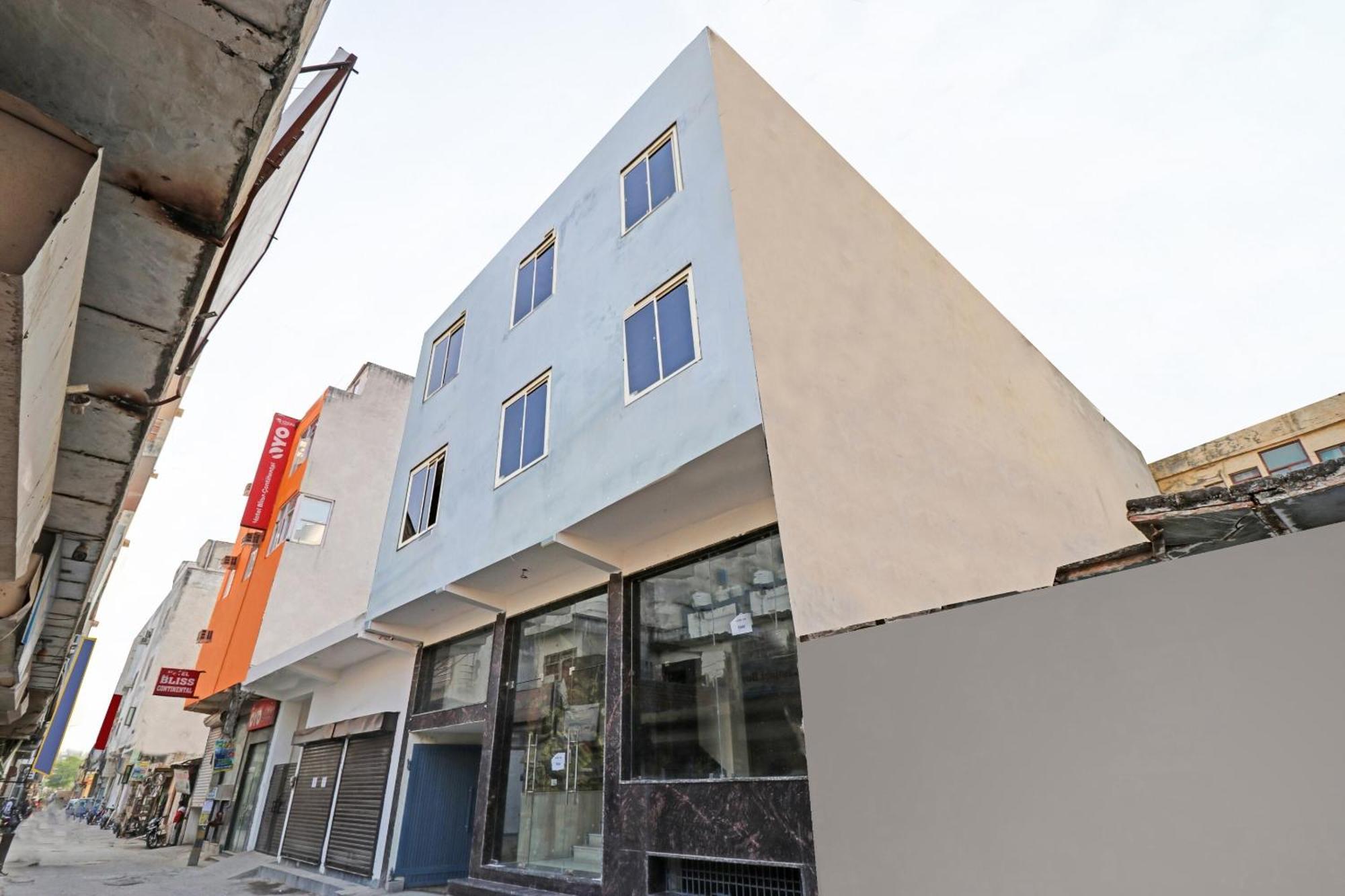 Townhouse Tark Hotel