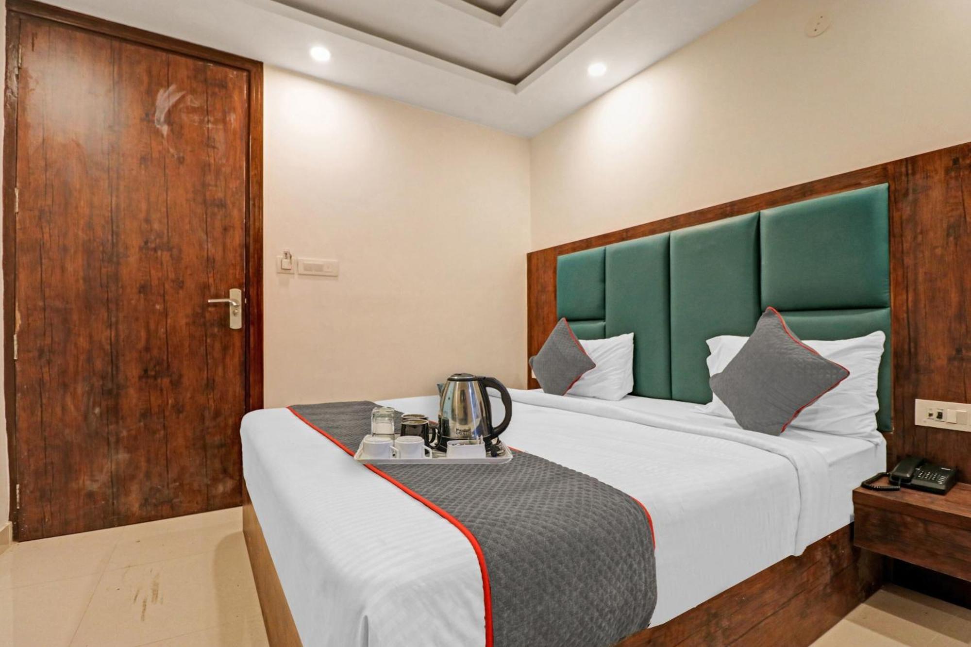 Townhouse Tark Hotel 4*