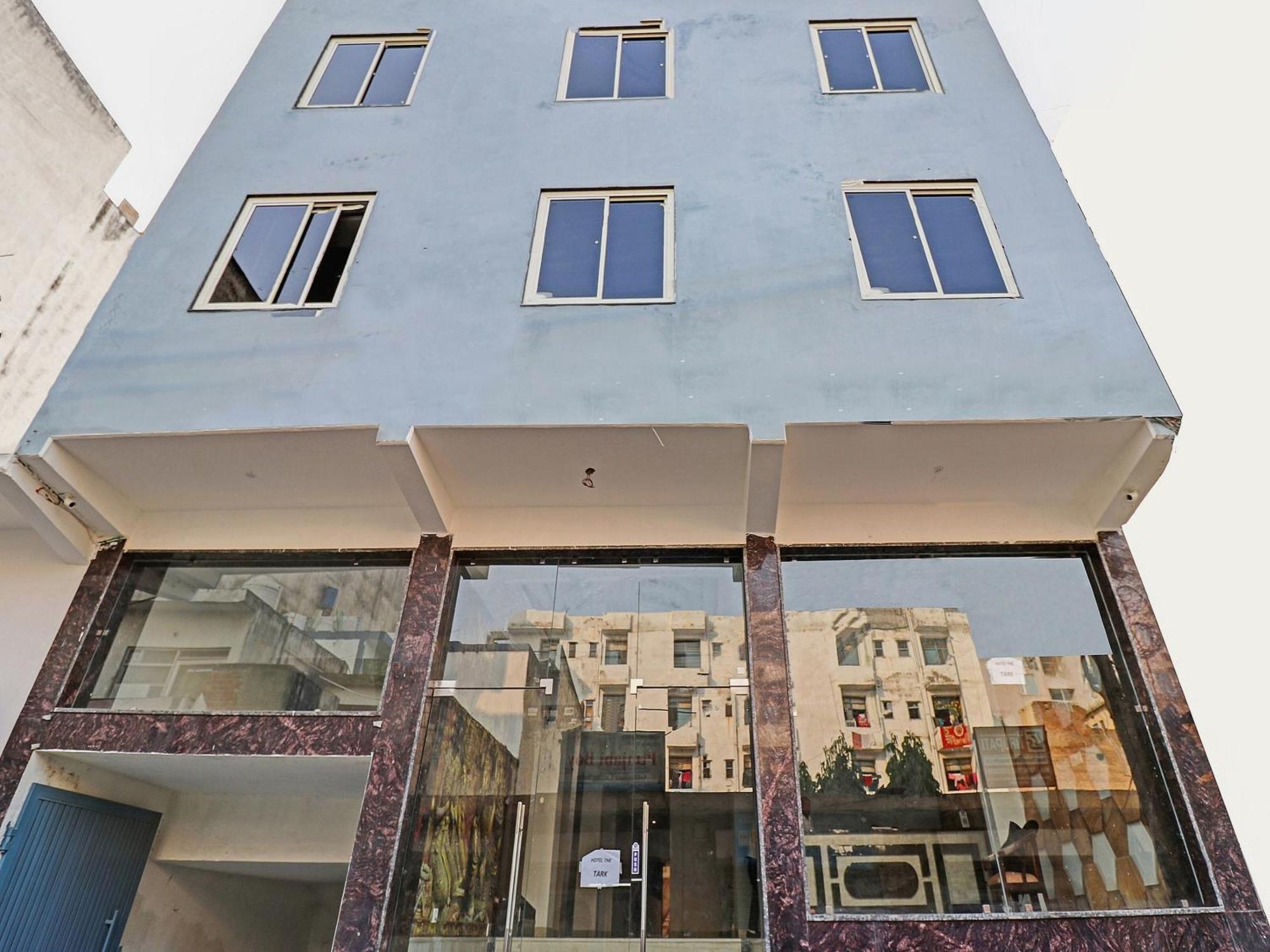 Townhouse Tark Hotel New Delhi