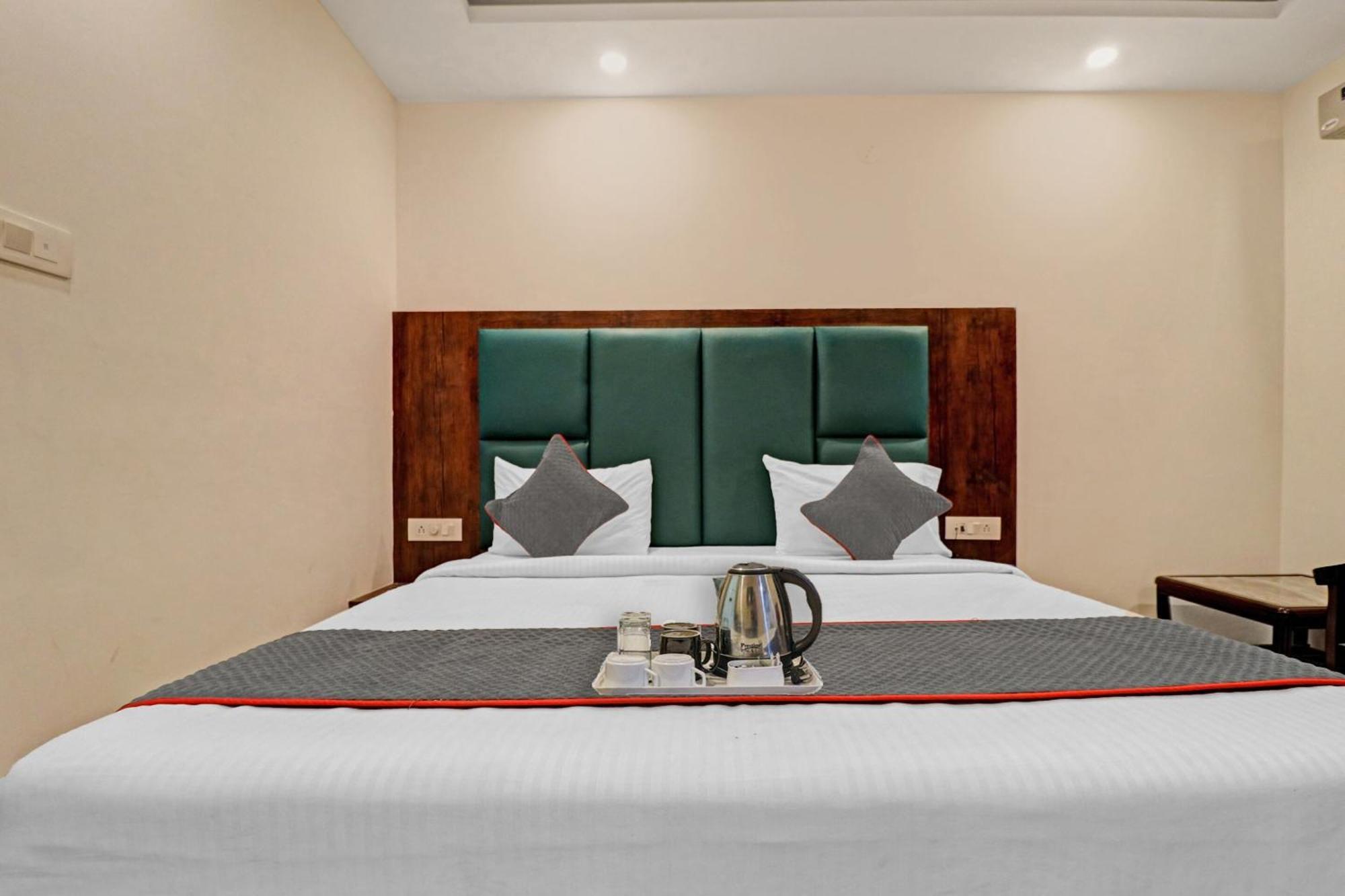 Townhouse Tark Hotel