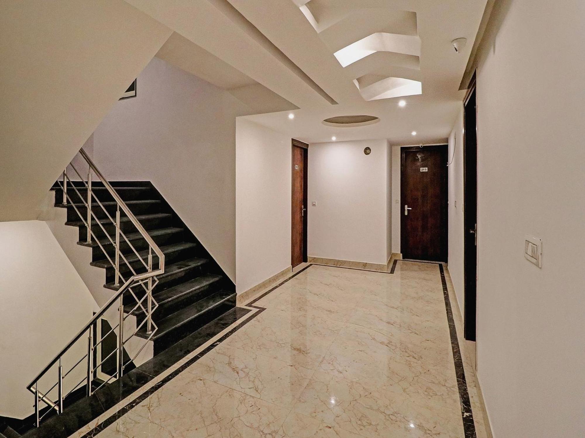 Townhouse Tark 4* New Delhi