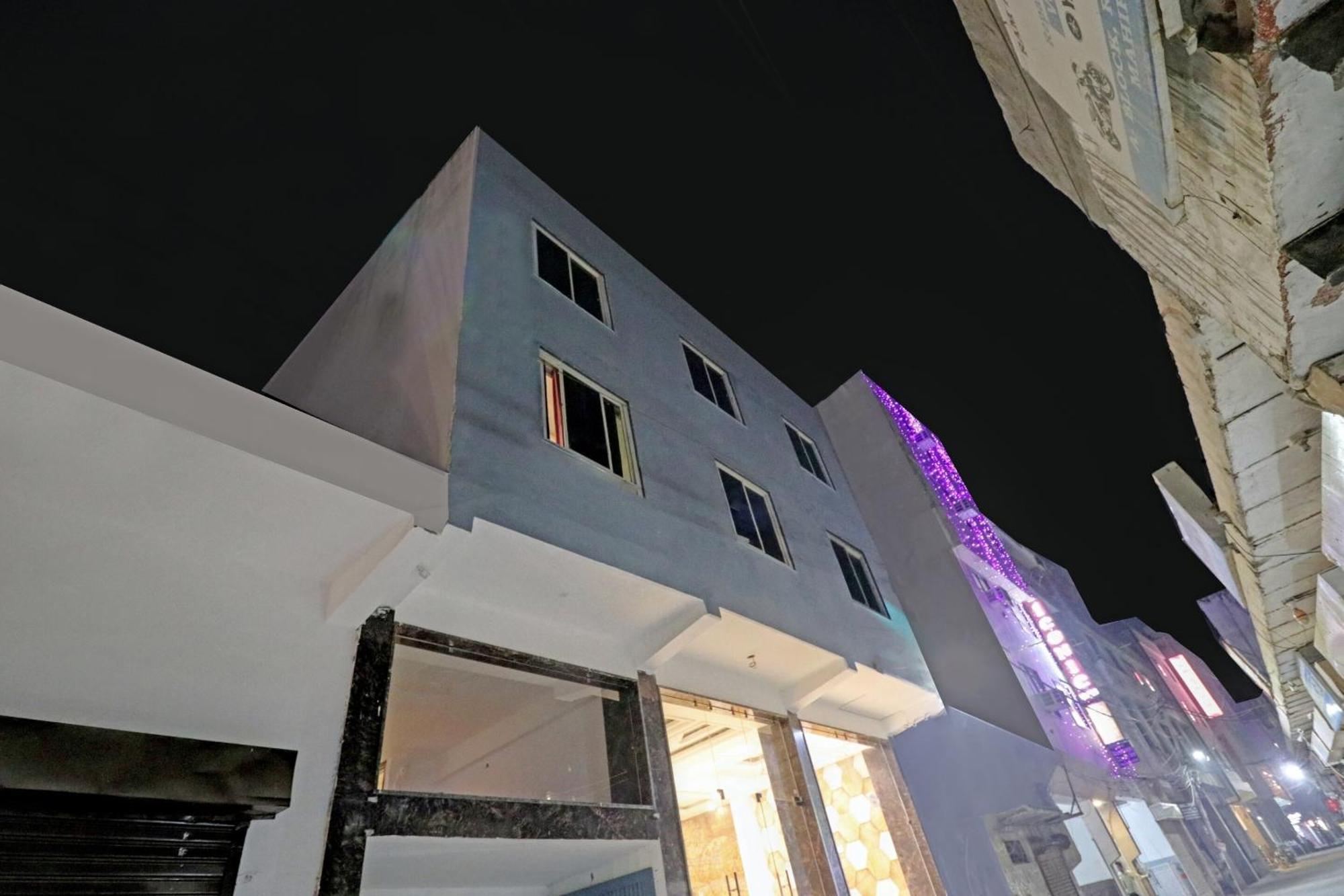 Townhouse Tark Hotel 4*
