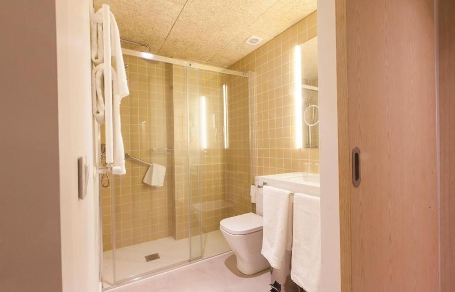 Aela Near Igi Airport By Gross Group 4*