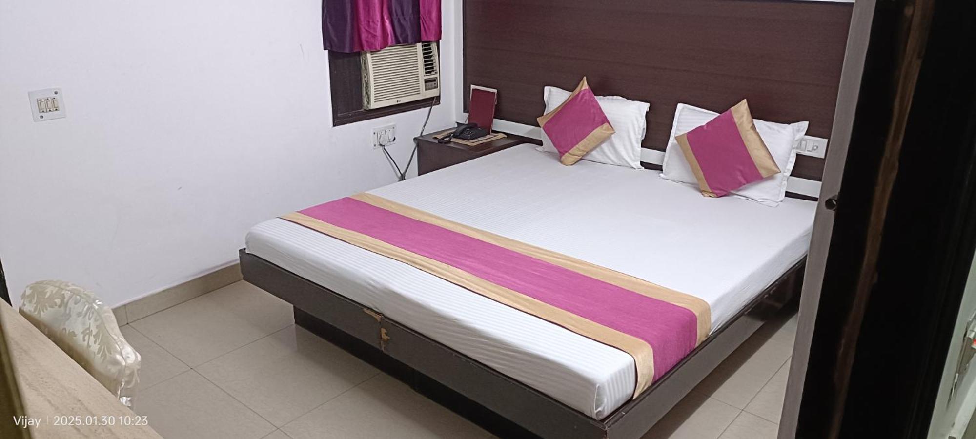 Su Shree Continental 5 Minutes Walk From Railway Station 3*