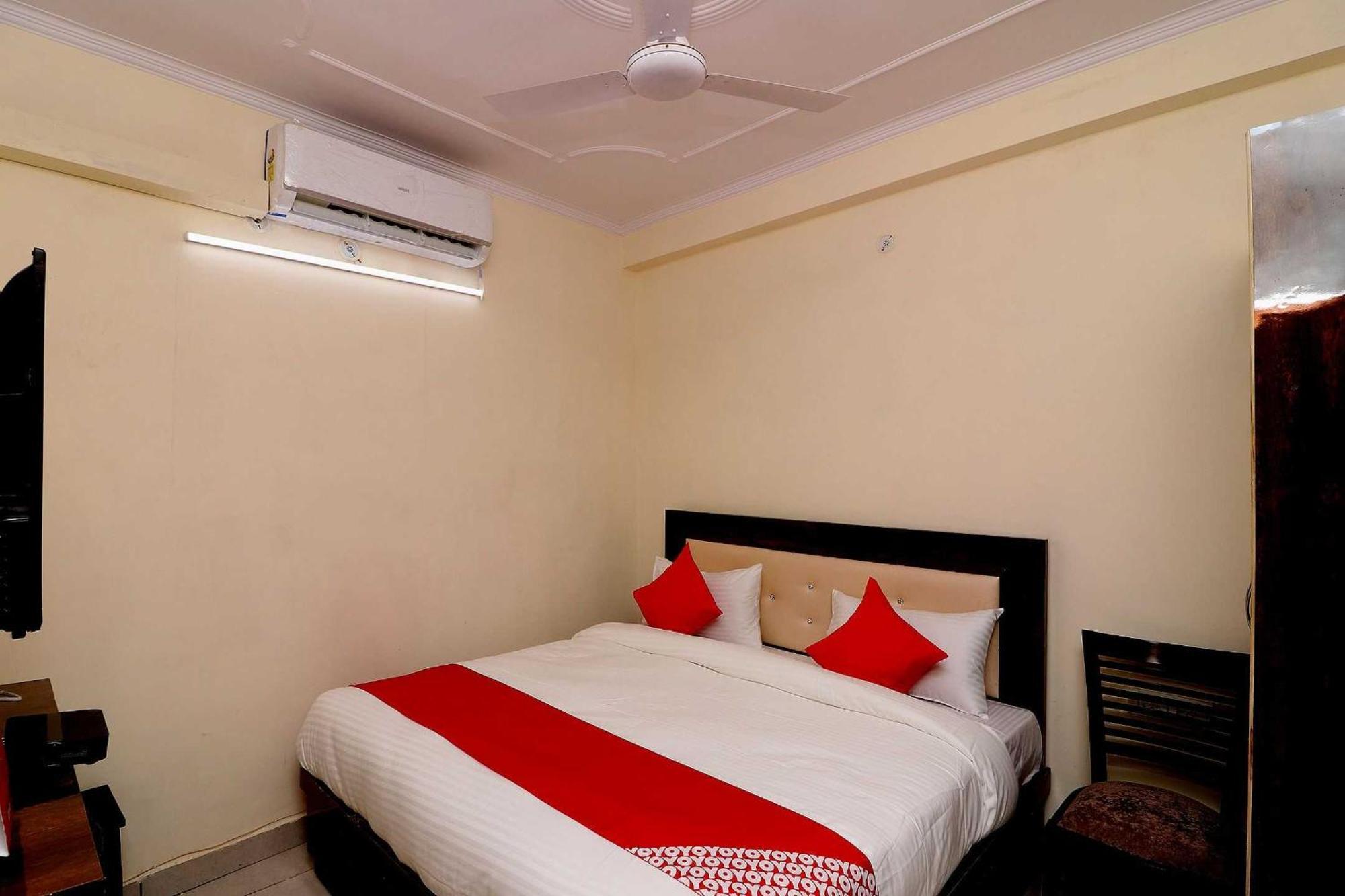 Hotel O Karan New Delhi