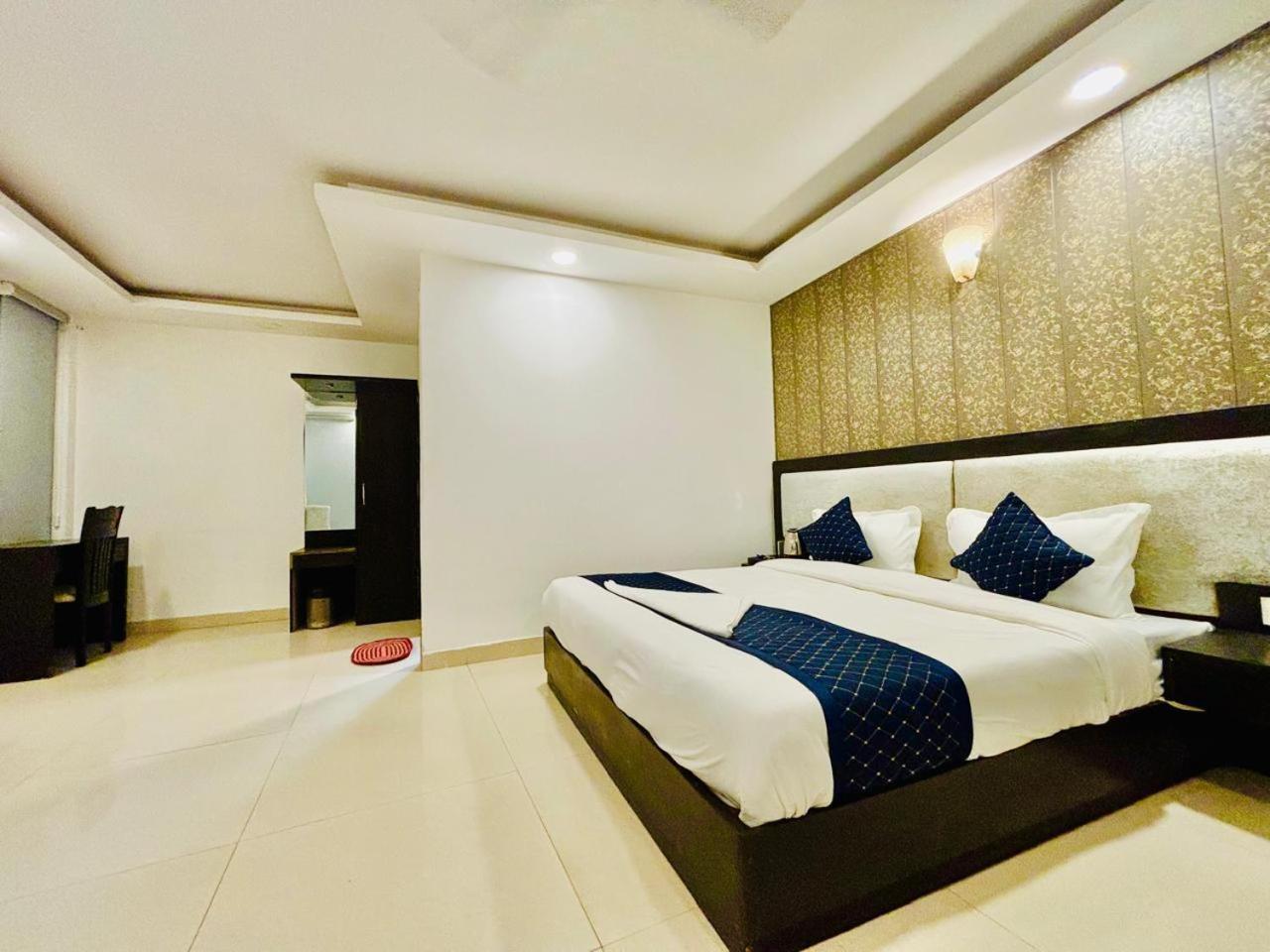 The Bellwood Near Igi Airport New Delhi